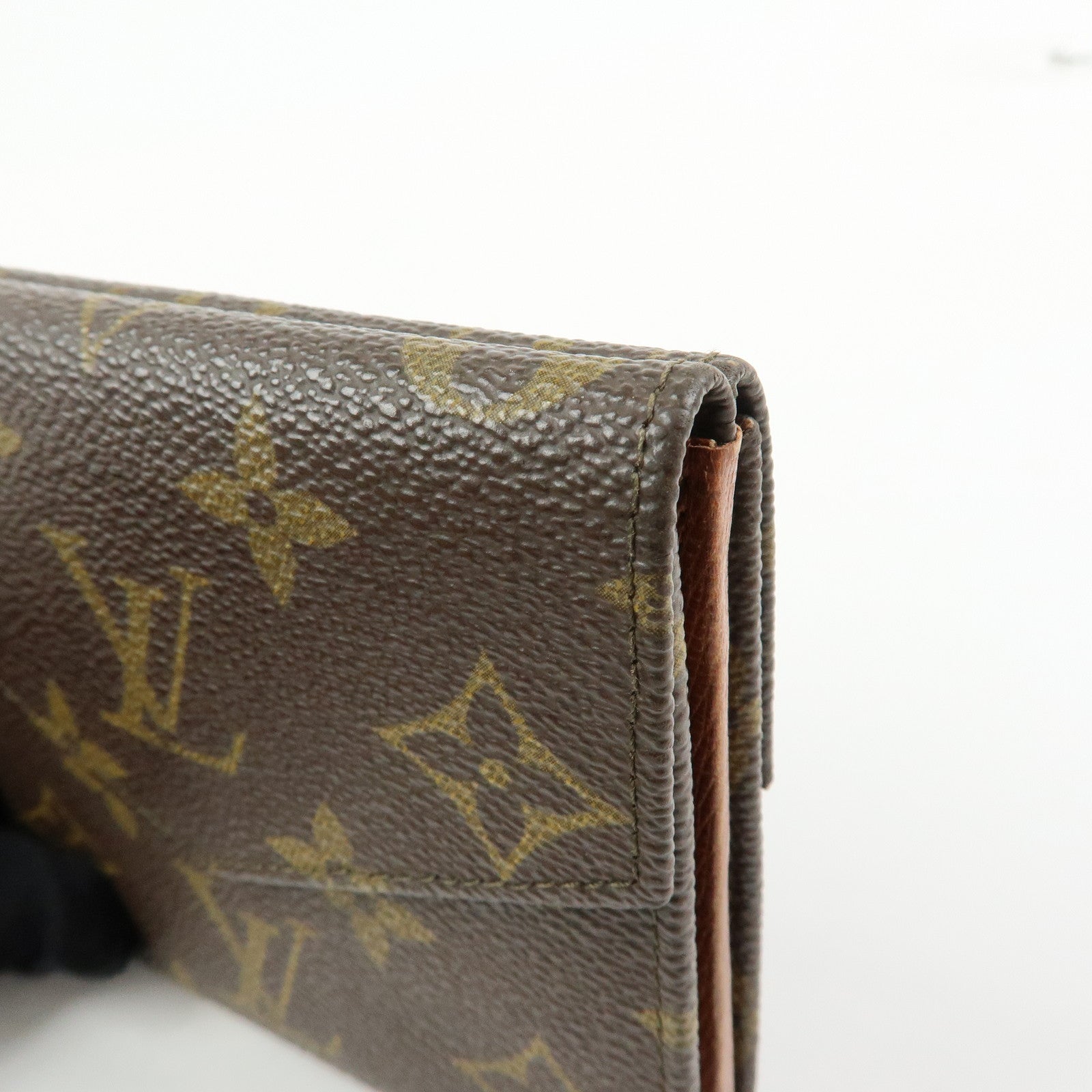 Louis Vuitton Monogram Porte Monnaie Billets Cartes Credit M61600