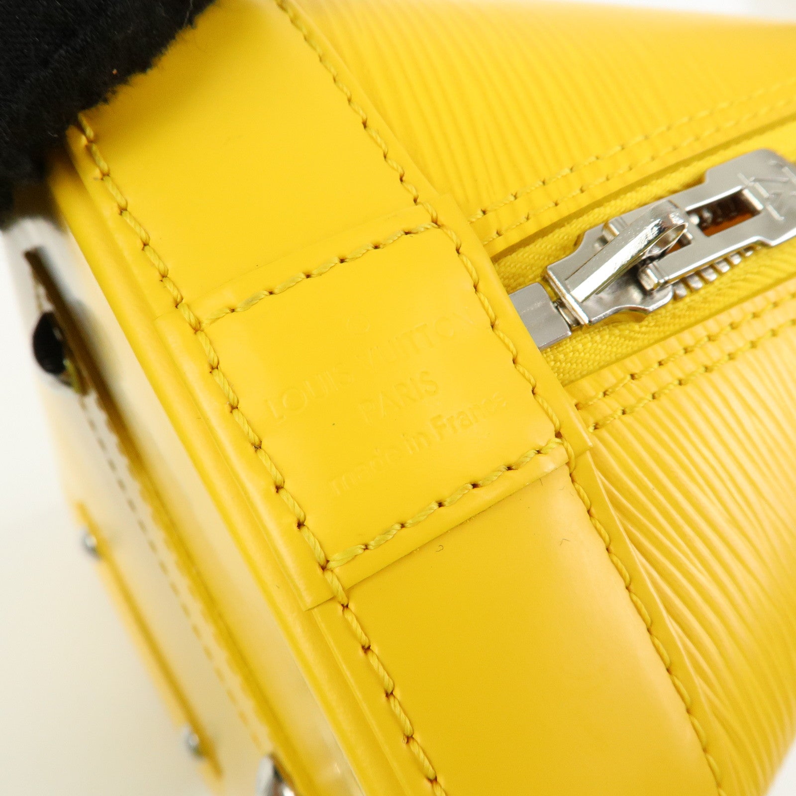 Louis Vuitton Epi Alma PM Leather Hand Bag Mimosa M40951