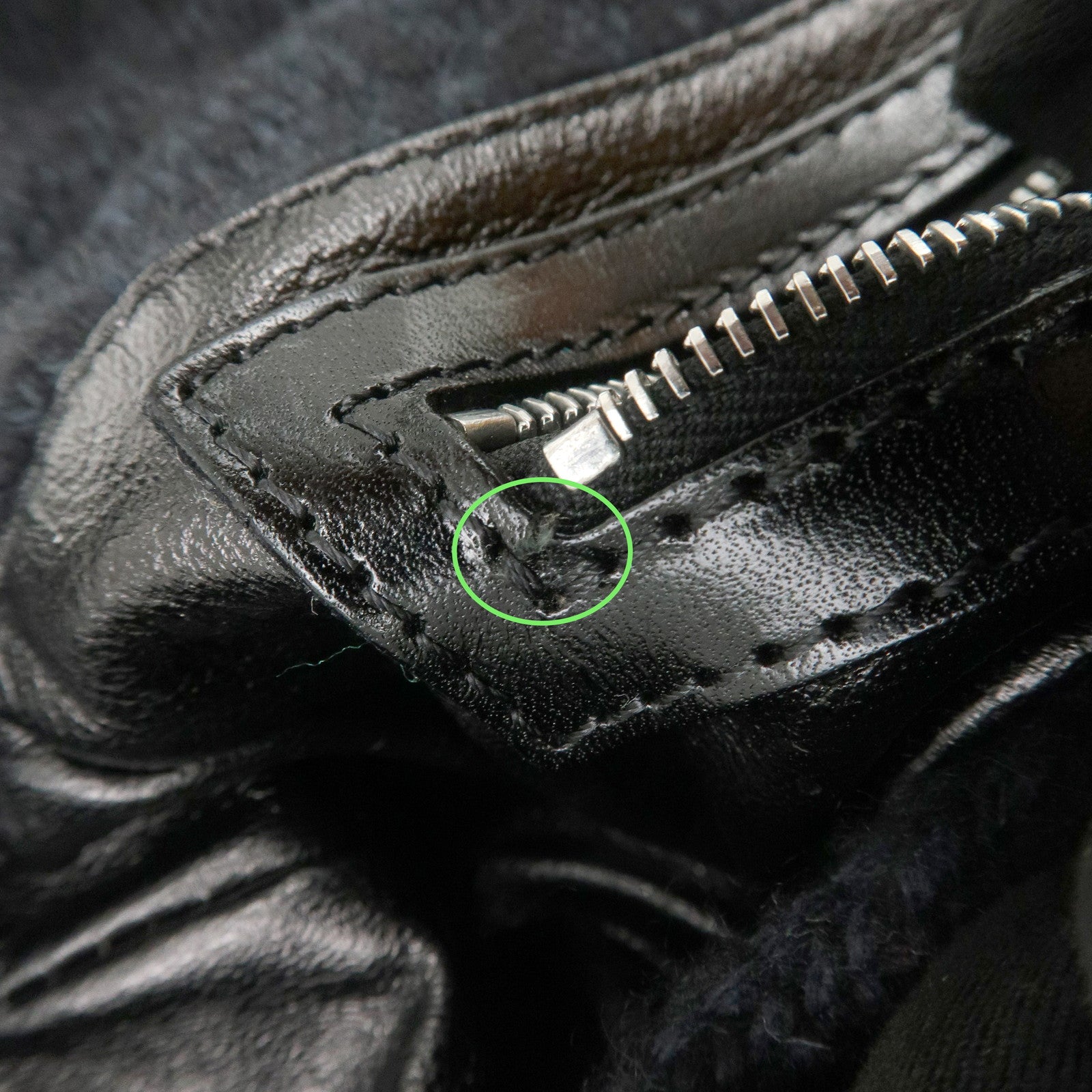 FENDI Mamma Baguette Knit Leather Shoulder Bag Dark Navy 26424