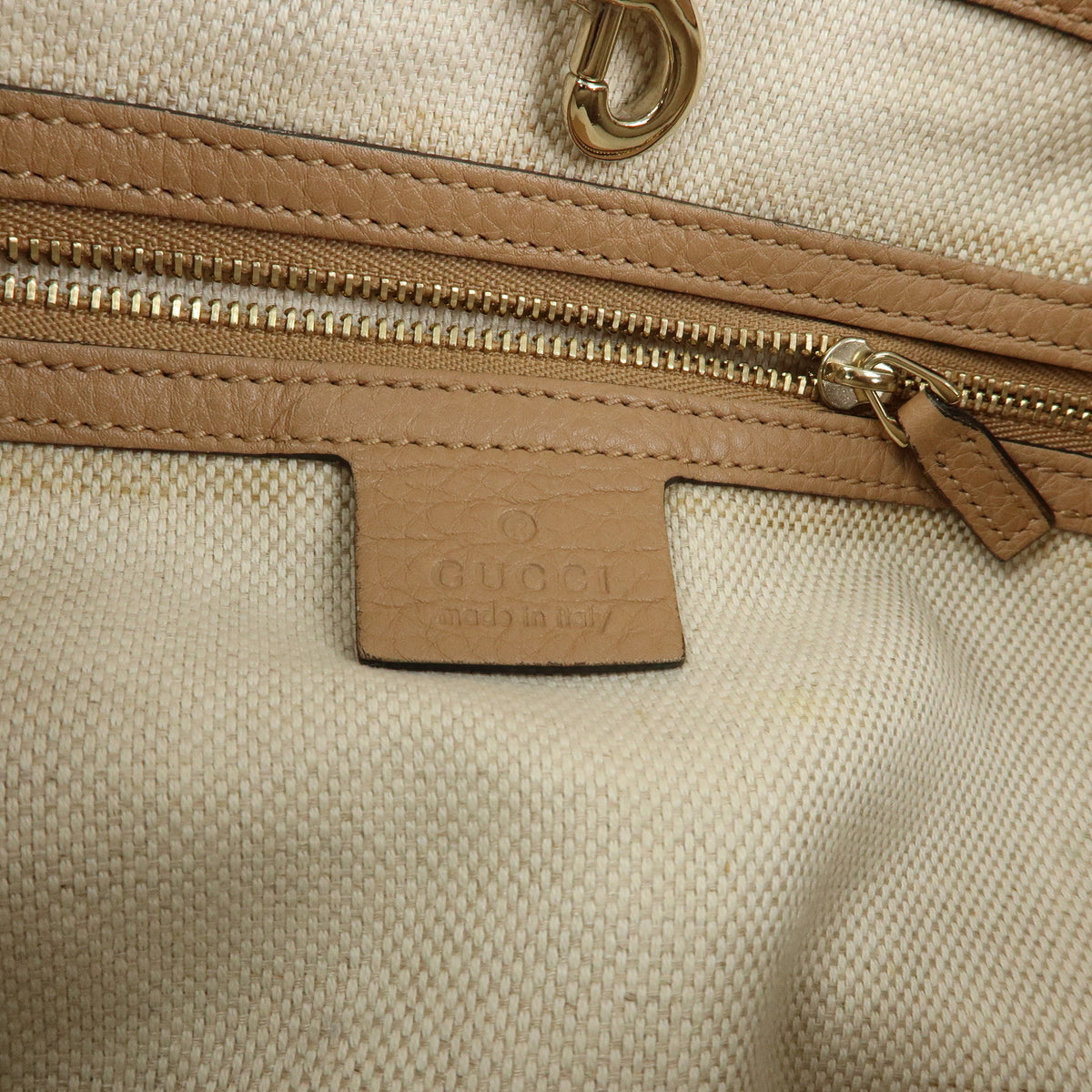 GUCCI SOHO Interlocking G Canvas Leather Chain Shoulder Bag 308982