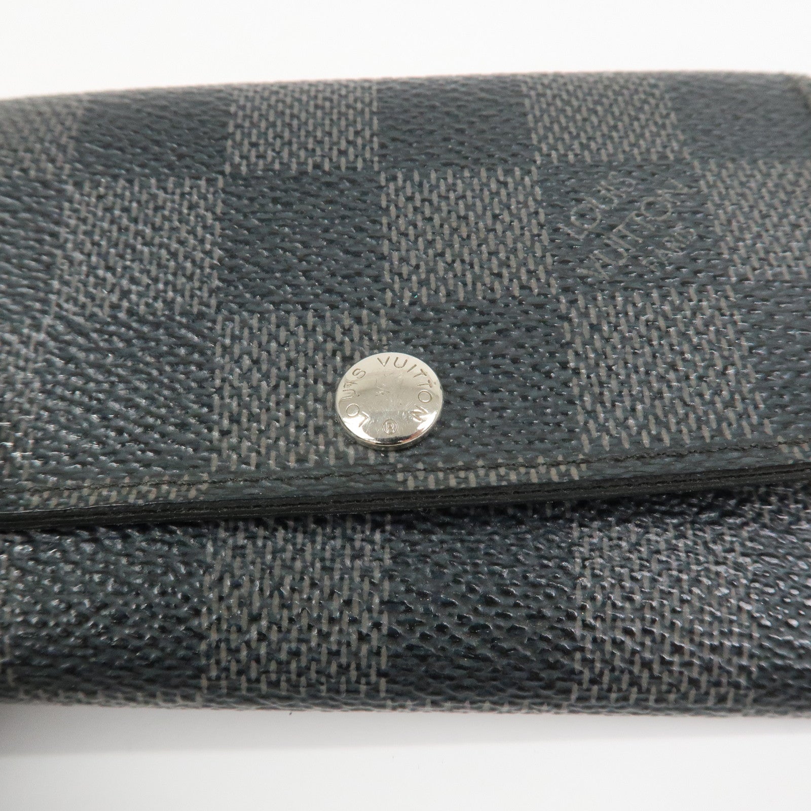 Louis Vuitton Damier Graphite Multicle 6 Key Case Gray Black N62662