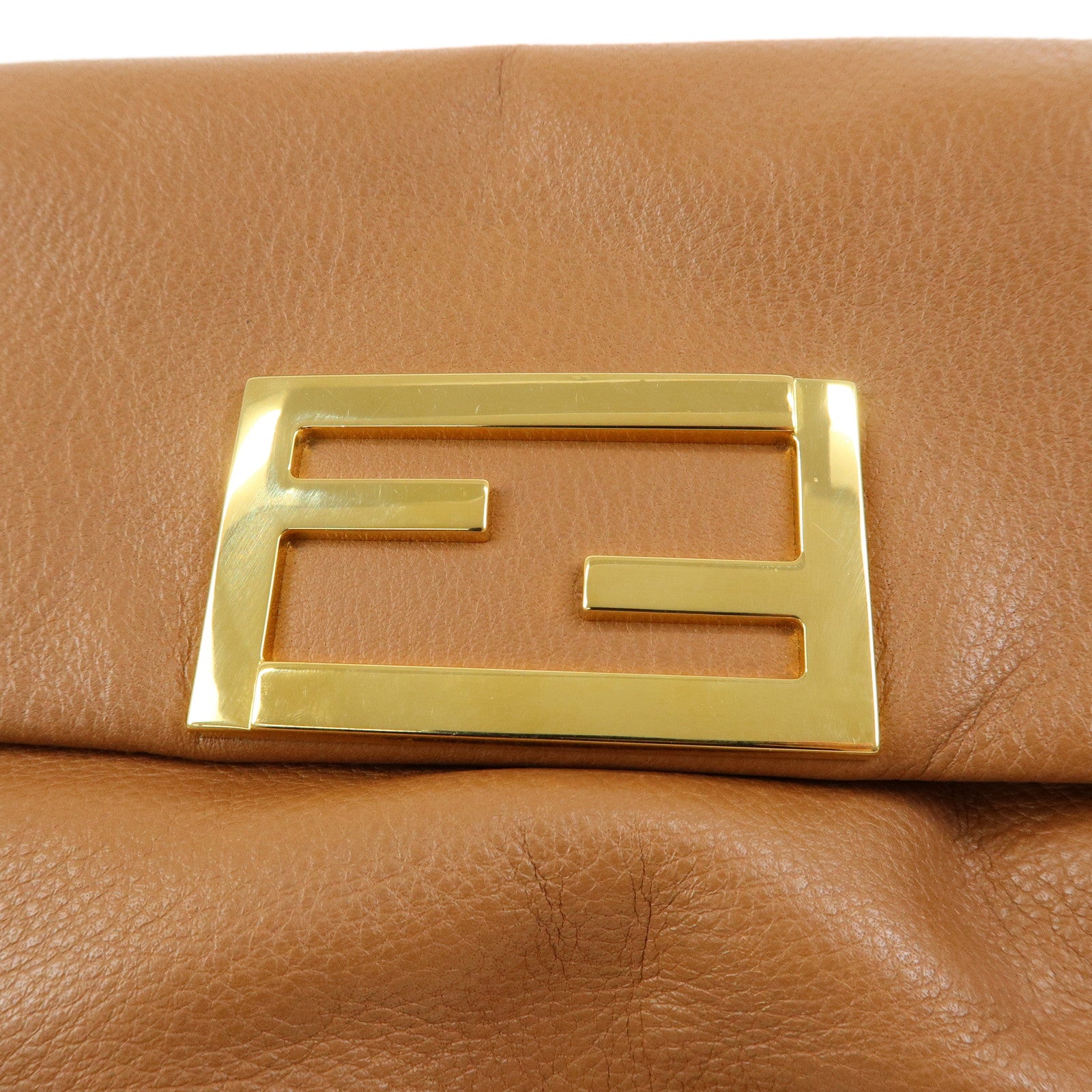 FENDI Leather Chain Shoulder Bag Purse Crossbody Bag 8M0276