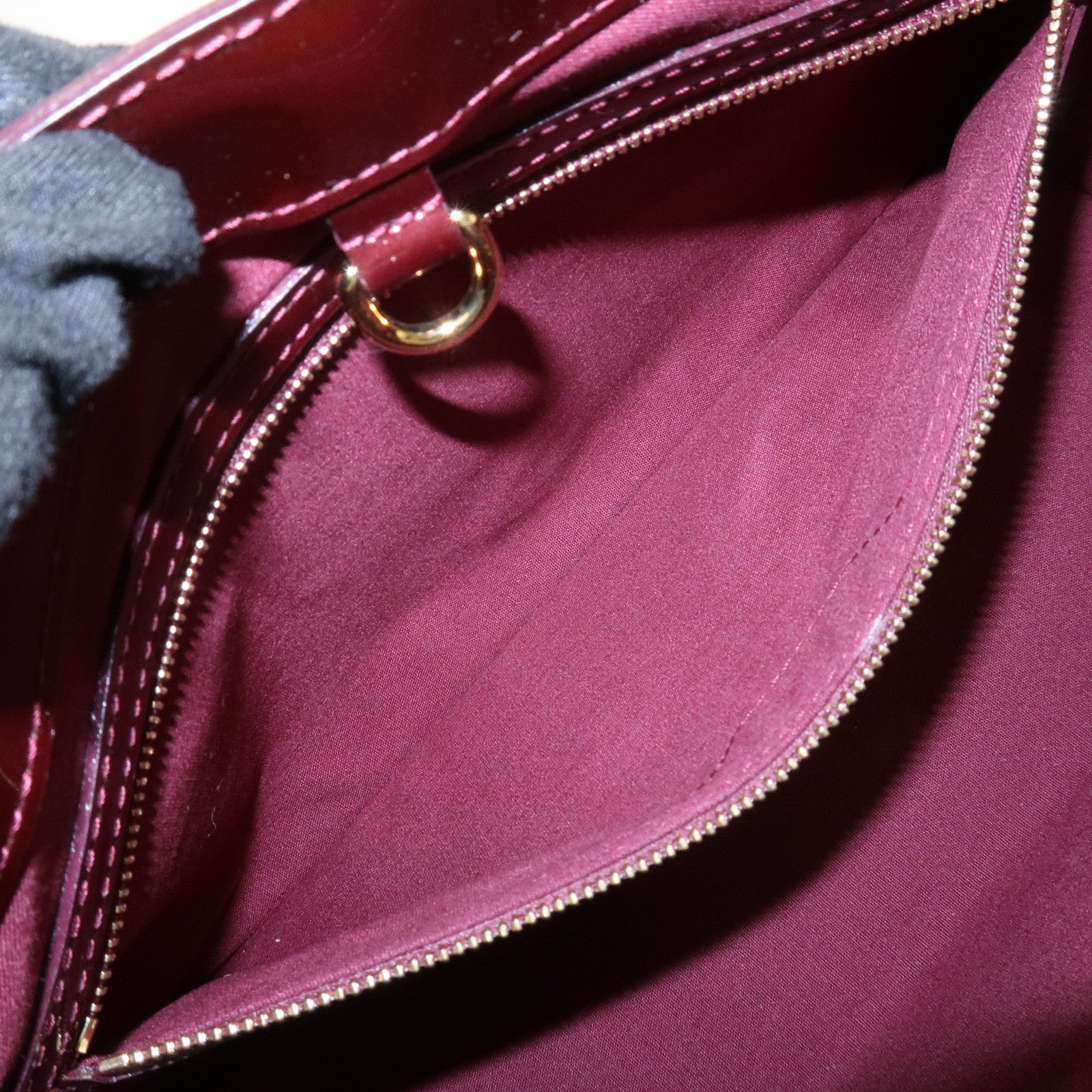 Louis Vuitton Monogram Vernis Wilshire PM Rouge Faurviste M91644
