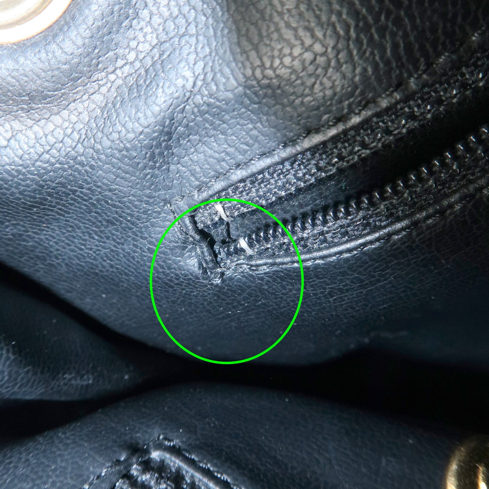 CHANEL Triple COCO Mark Caviarskin Shoulder Bag Black Gold HDW Used