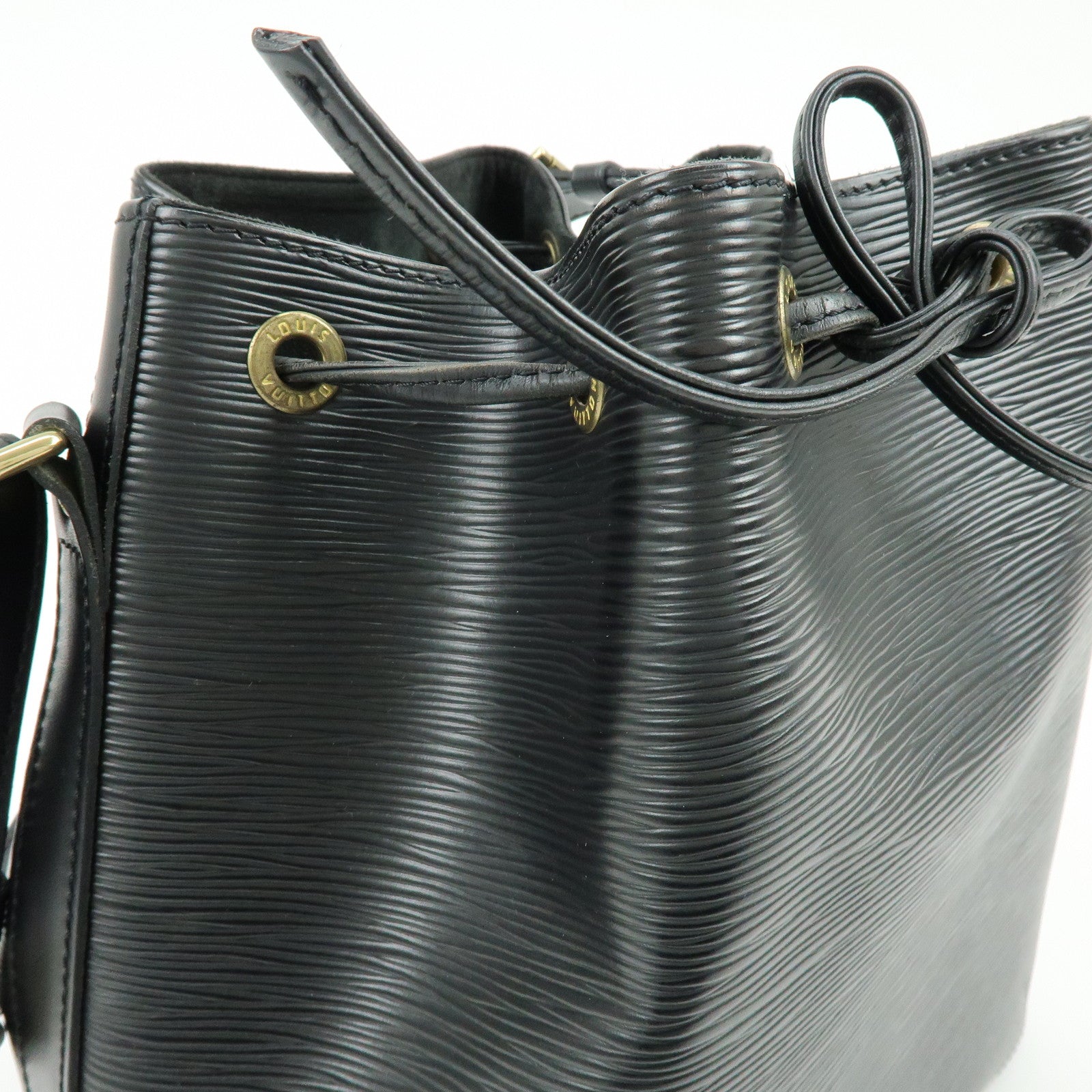 Louis Vuitton Epi Petit Noe Shoulder Bag Noir Black M59012