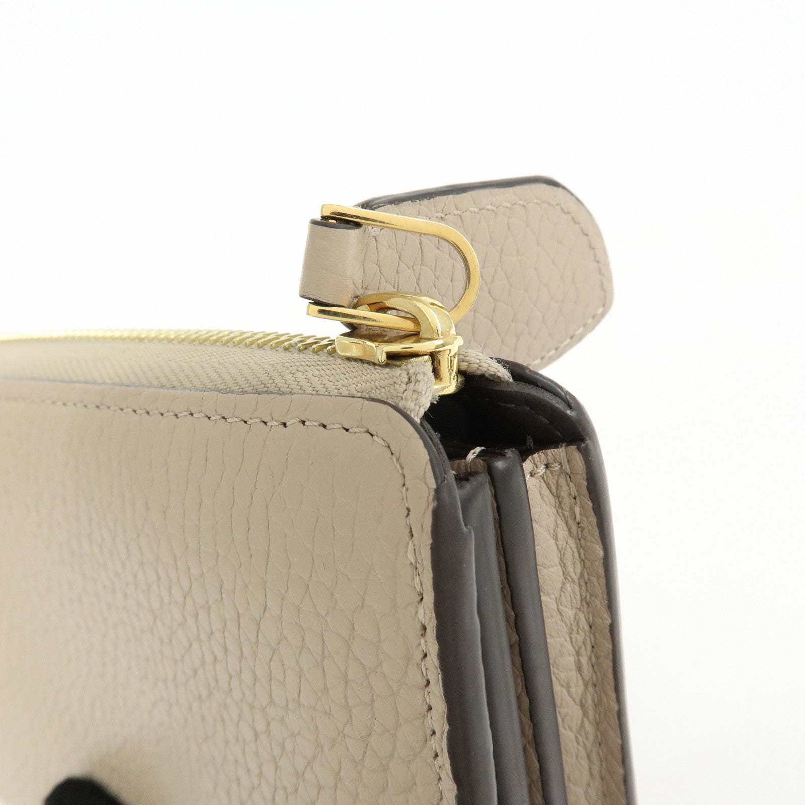 Louis Vuitton Portefeuille Comete Leather Long Wallet Greige M63104