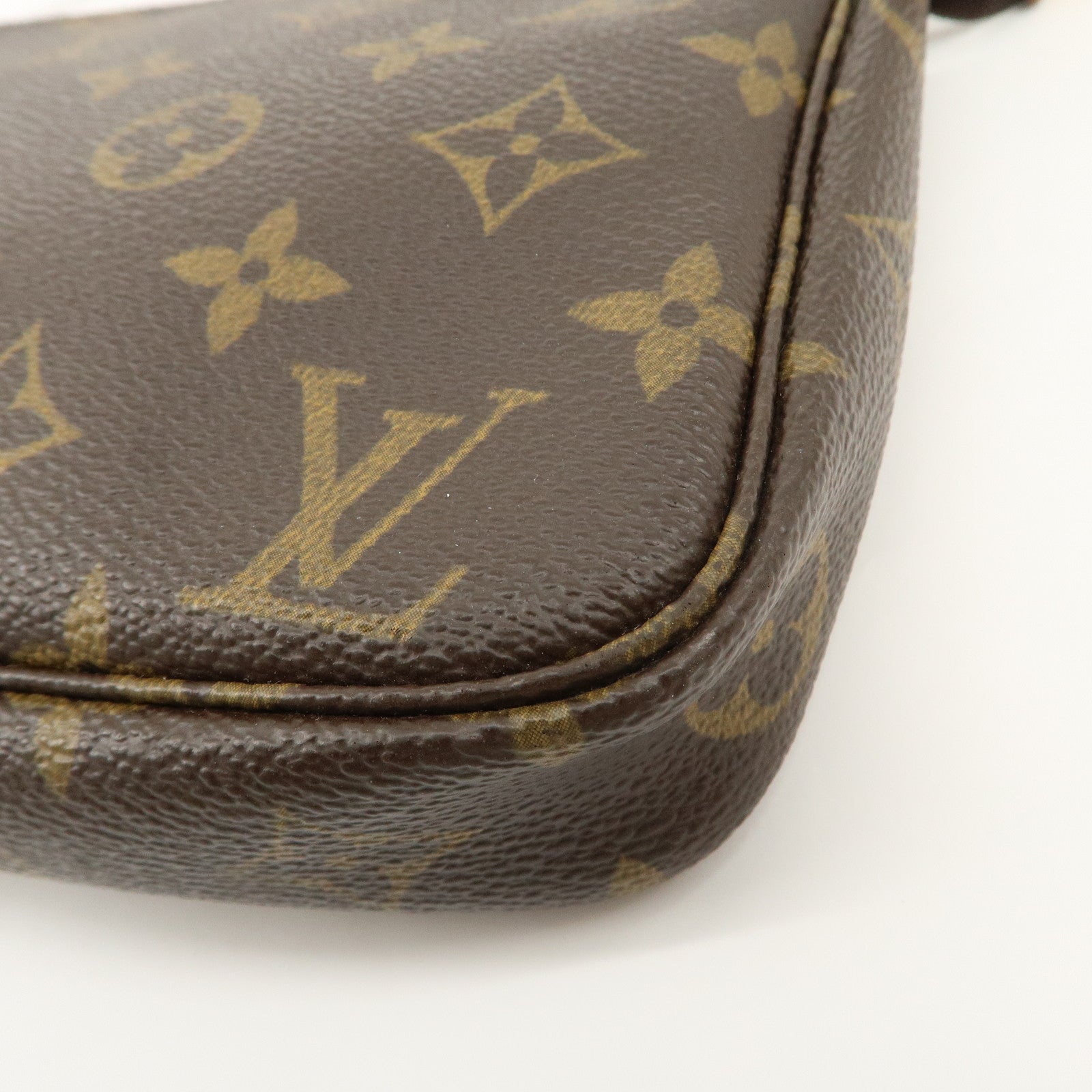 Louis Vuitton Monogram Pochette Accessoires Hand Bag Pouch M51980 Used