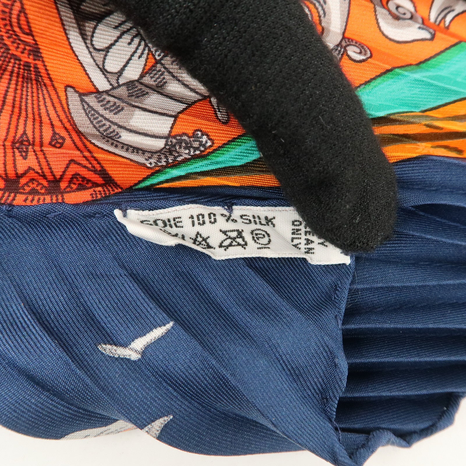 HERMES Silk 100% Pleats Carre Scarf L'ATLANTiDE Navy Red Used