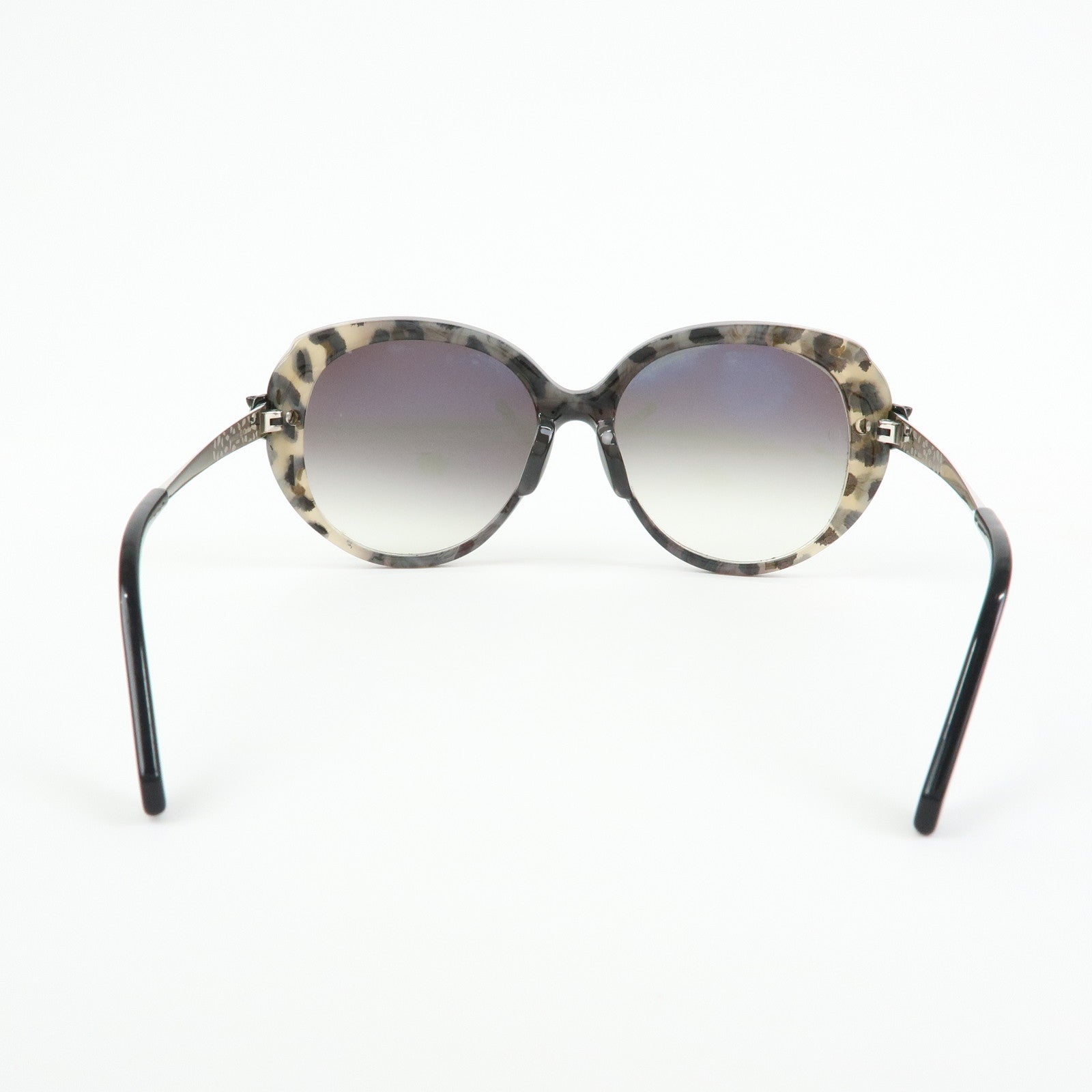 Cartier Panthere Plastic Sunglasses Black Beige DAA2321