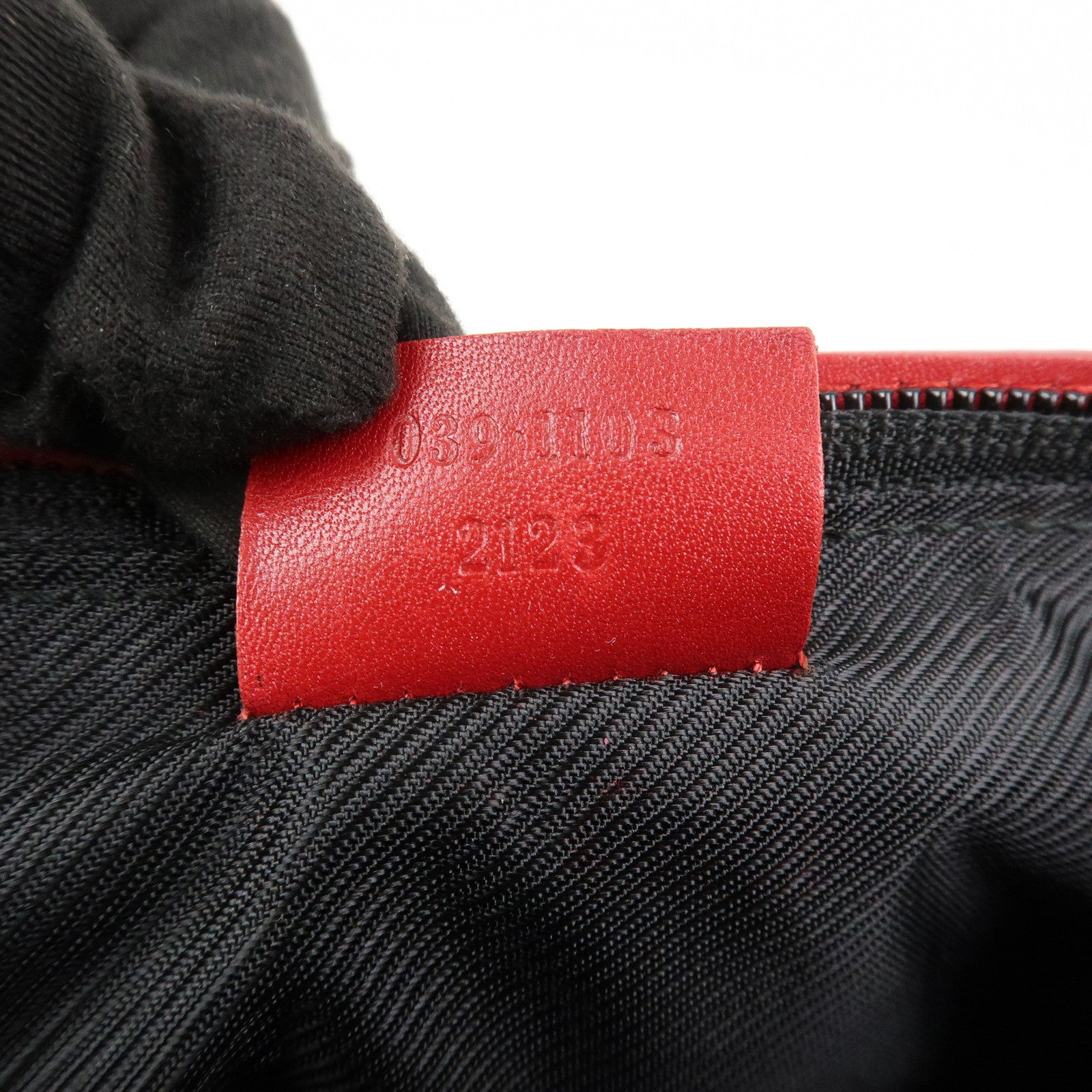 GUCCI GG Canvas Leather Accessory Pouch Hand Bag 039.1103