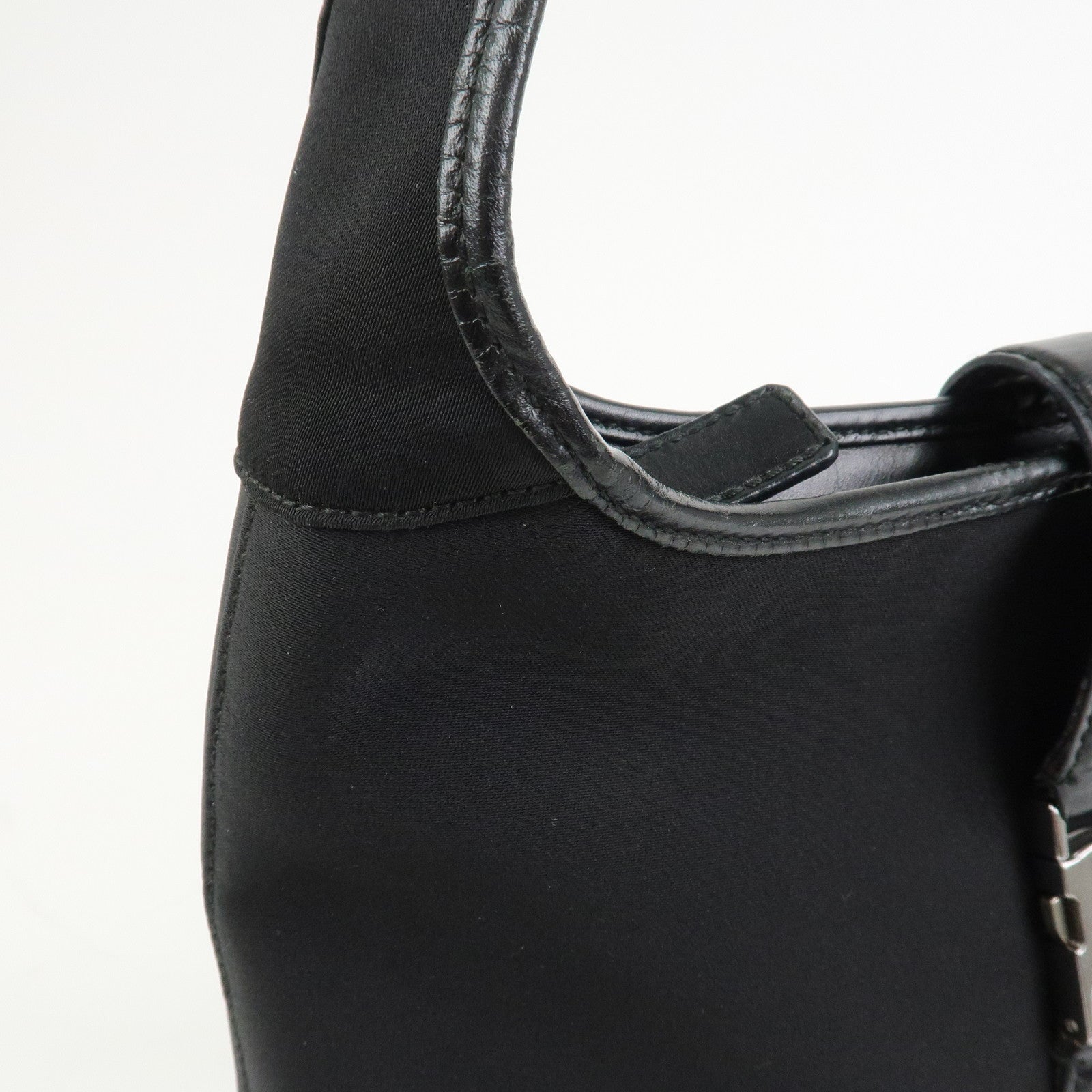 Ferragamo Logo Nylon Canvas Leather Shoulder Bag Hand Bag Black
