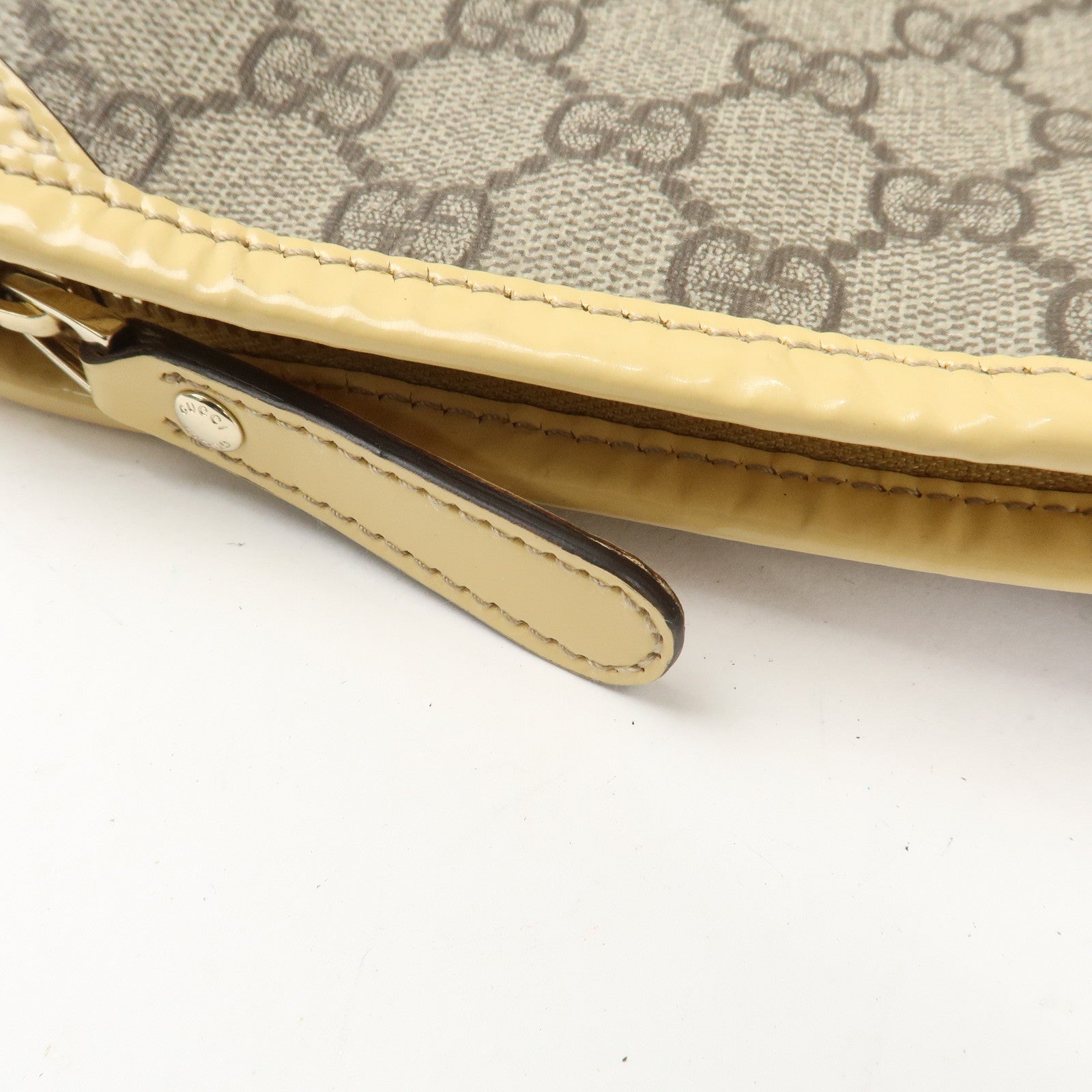 GUCCI GG Supreme Monogram Patent Leather Tote Bag Beige 201482