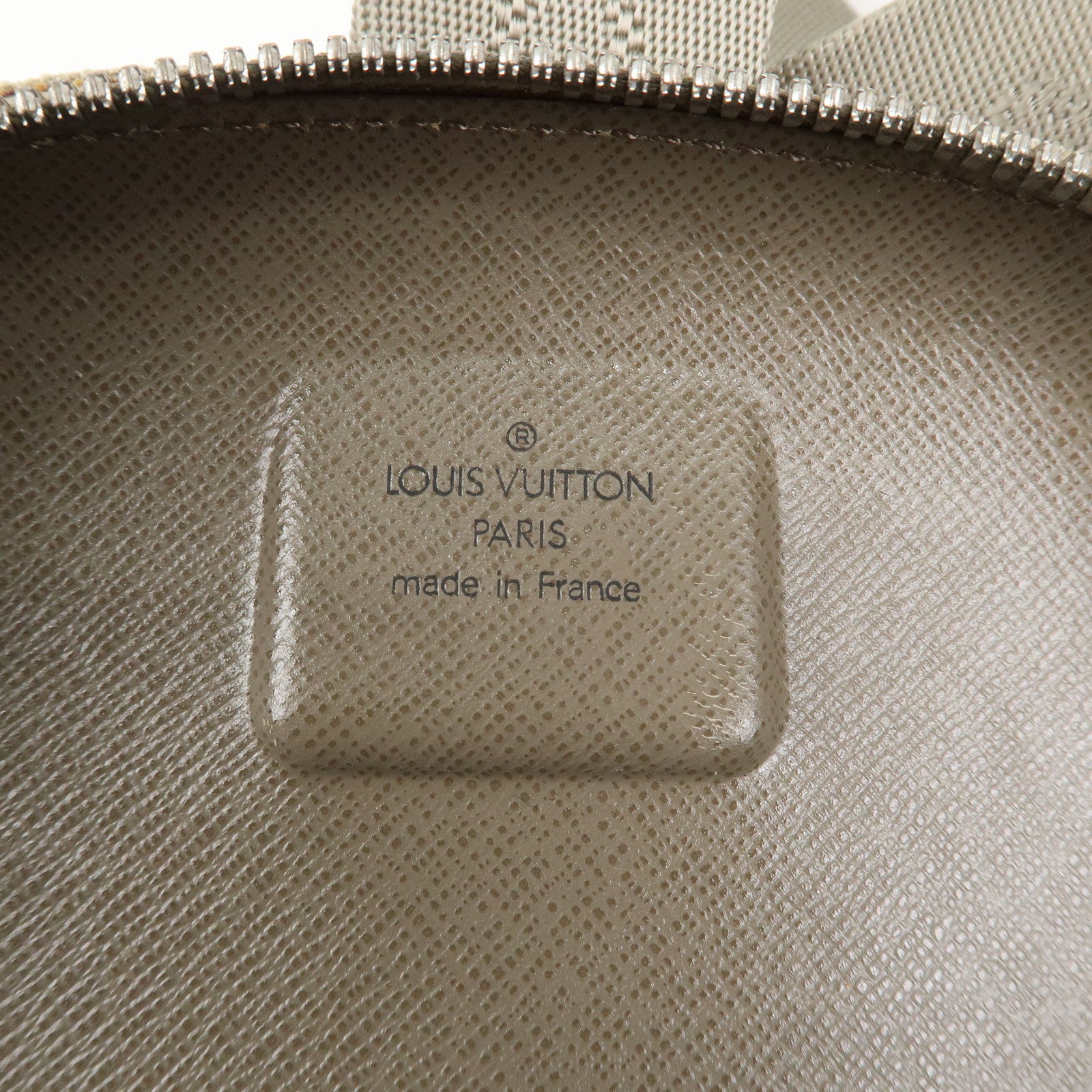 Louis Vuitton Damier Geant Mage Body Bag Silver HDW Terre M93500 Used