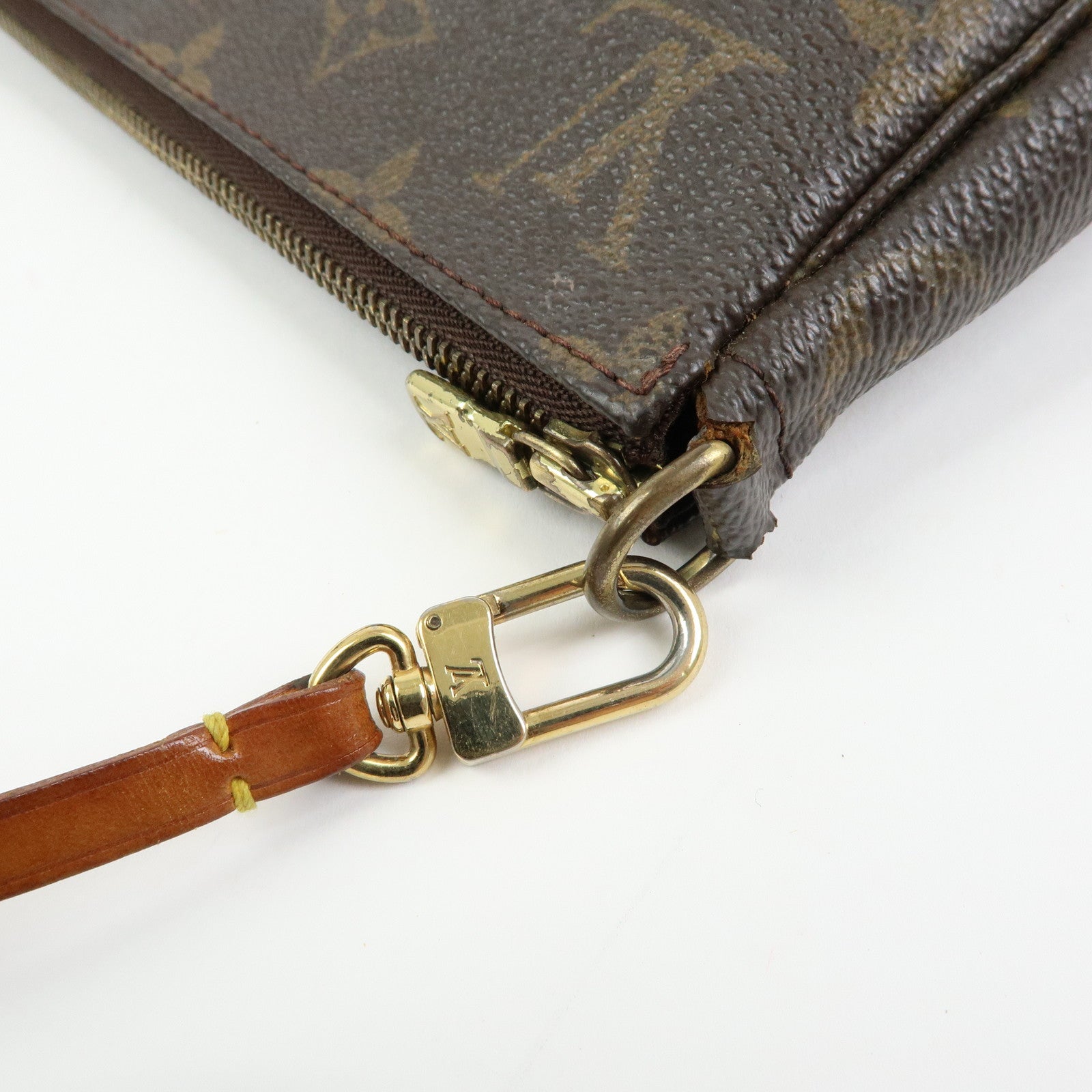 Louis Vuitton Monogram Pochette Accessoires Pouch Hand Bag M51980