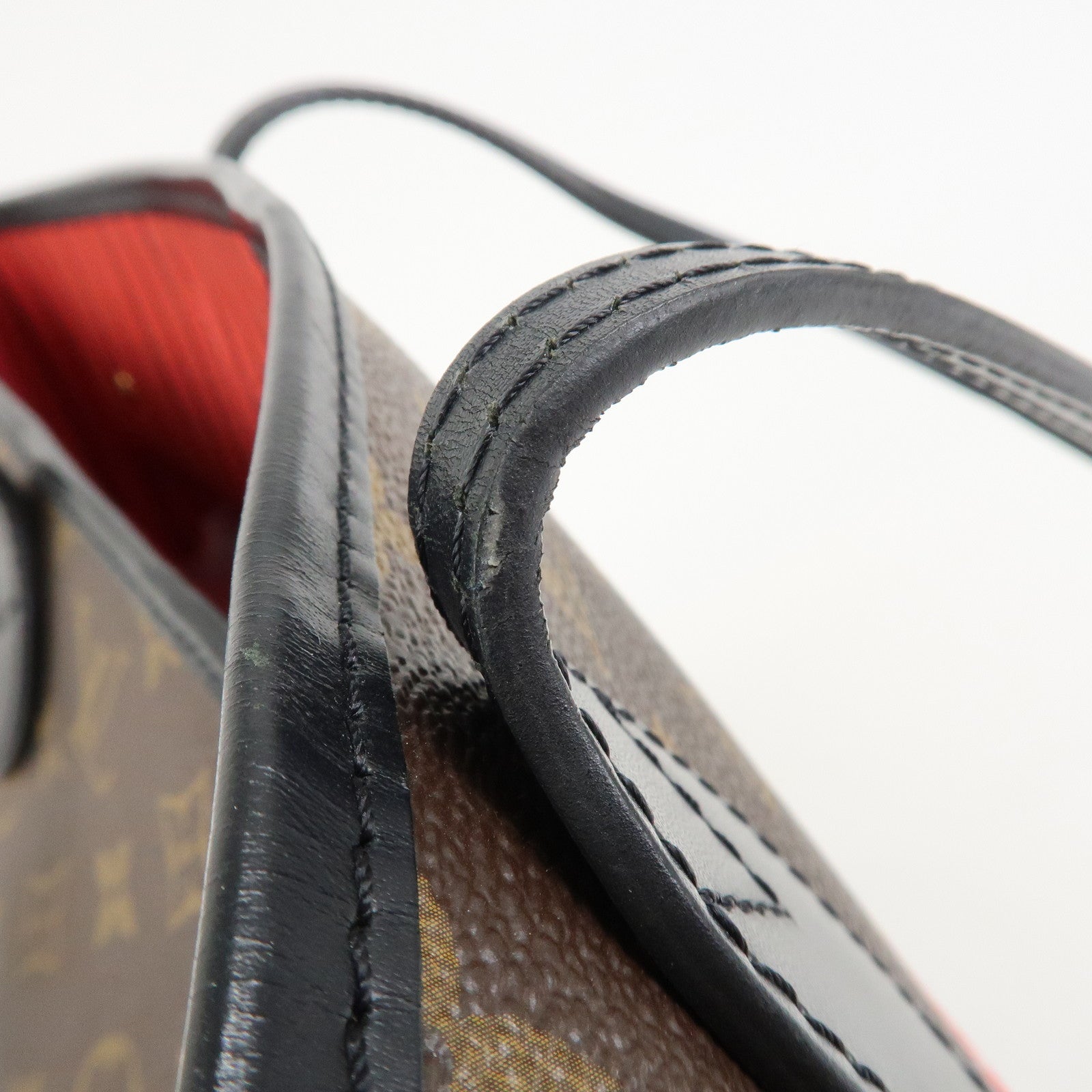 Louis Vuitton LV World Tour Monogram Neverfull MM Tote Bag M42844