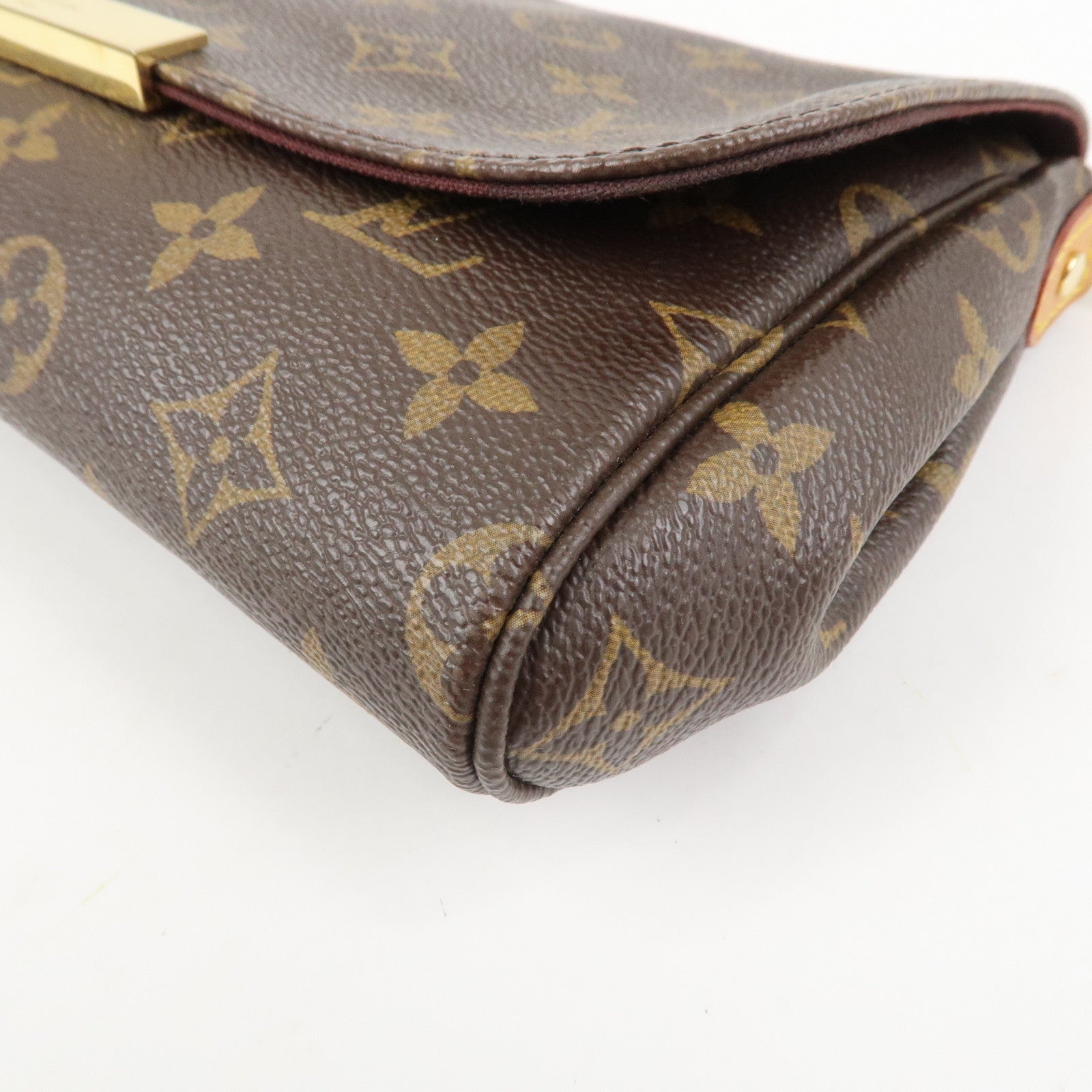 Louis Vuitton Monogram Favorite MM Shoulder Bag Brown M40718