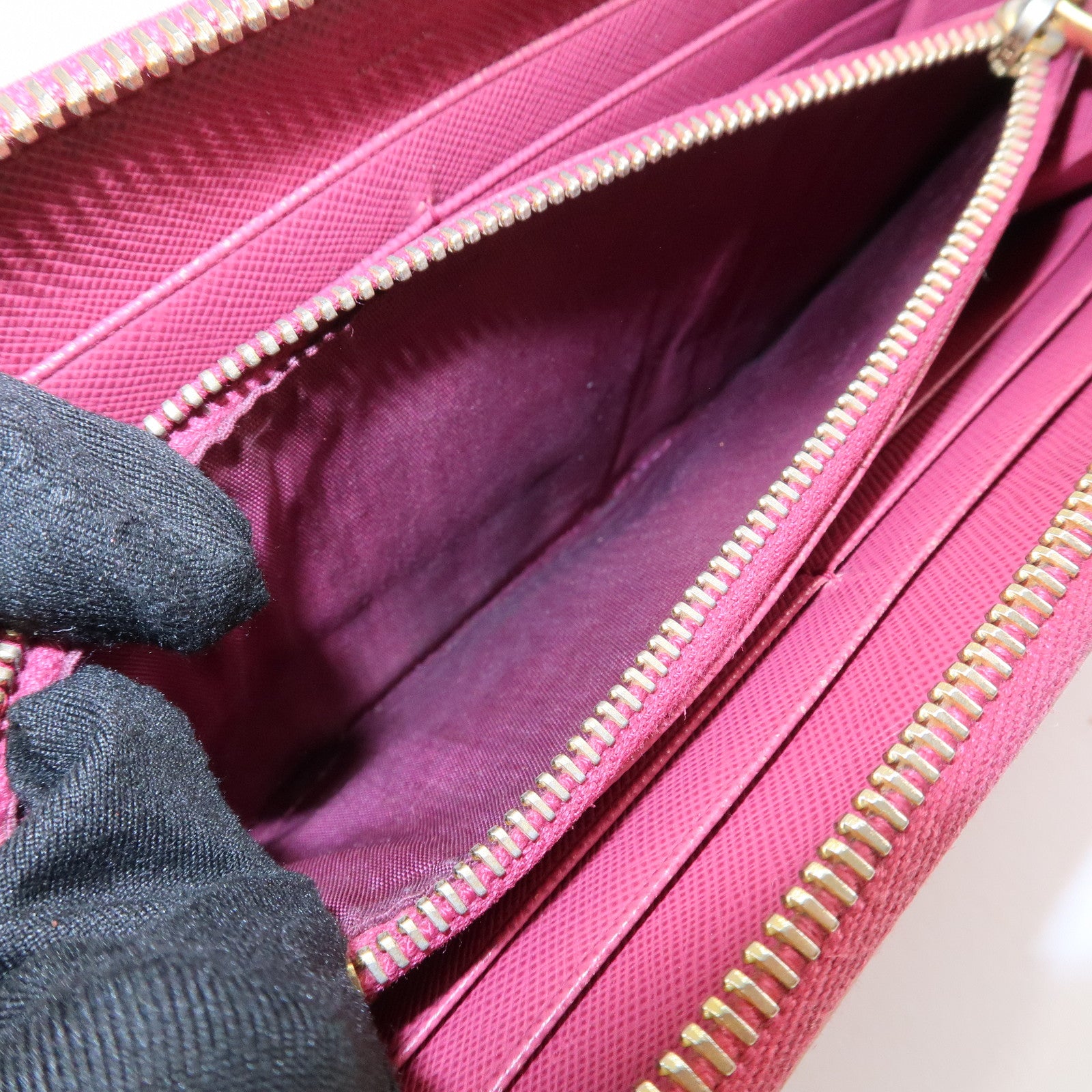 PRADA Logo Saffiano Leather Round Zippy Long Wallet Pink 1M0506 Used