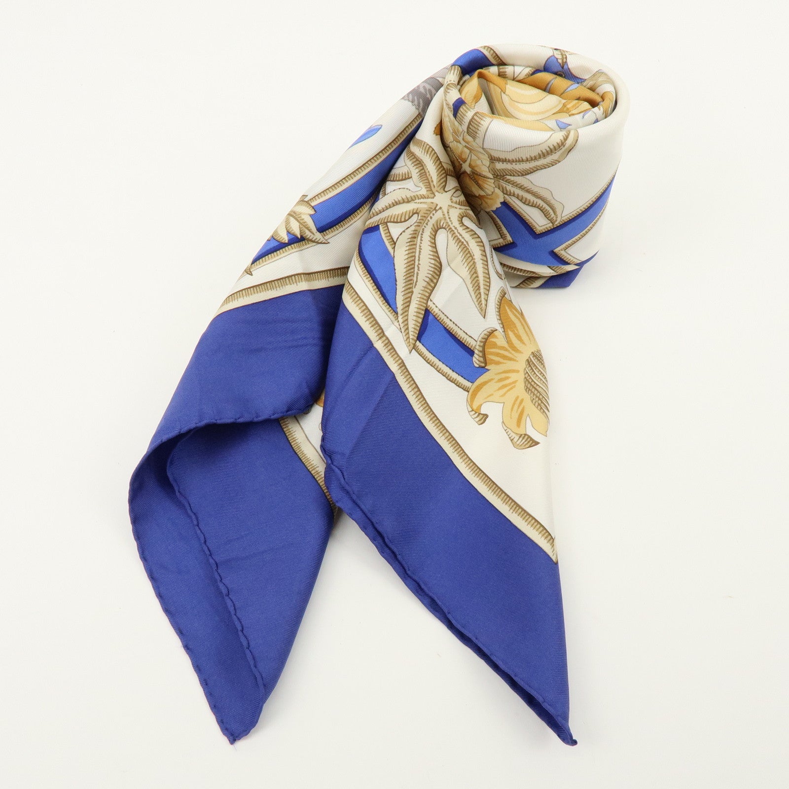 HERMES Carre Silk 100% Scarf Caraibes Oiseaux Ivory Blue