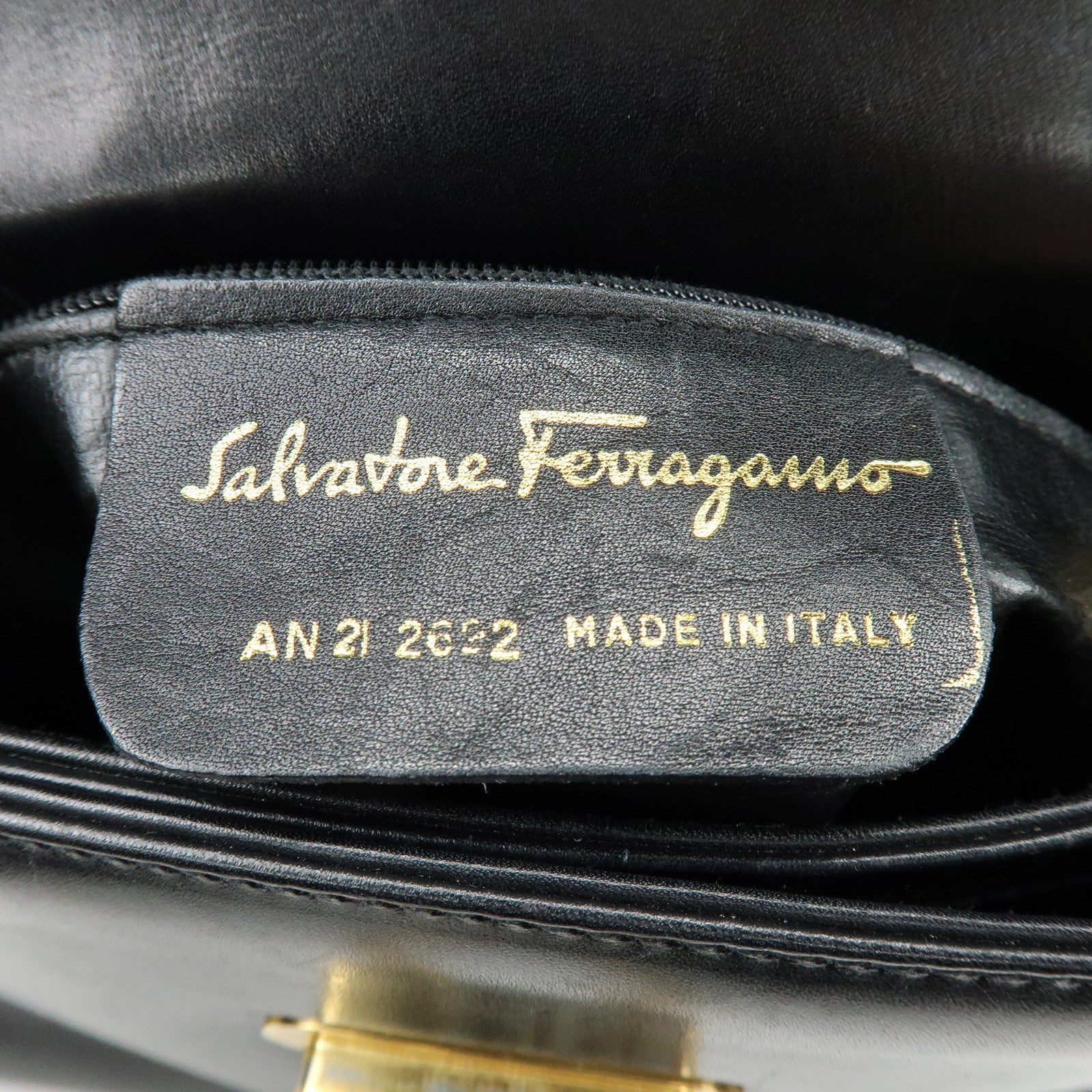 Ferragamo Gancini Leather Shoulder Bag Crossbody Bag Black