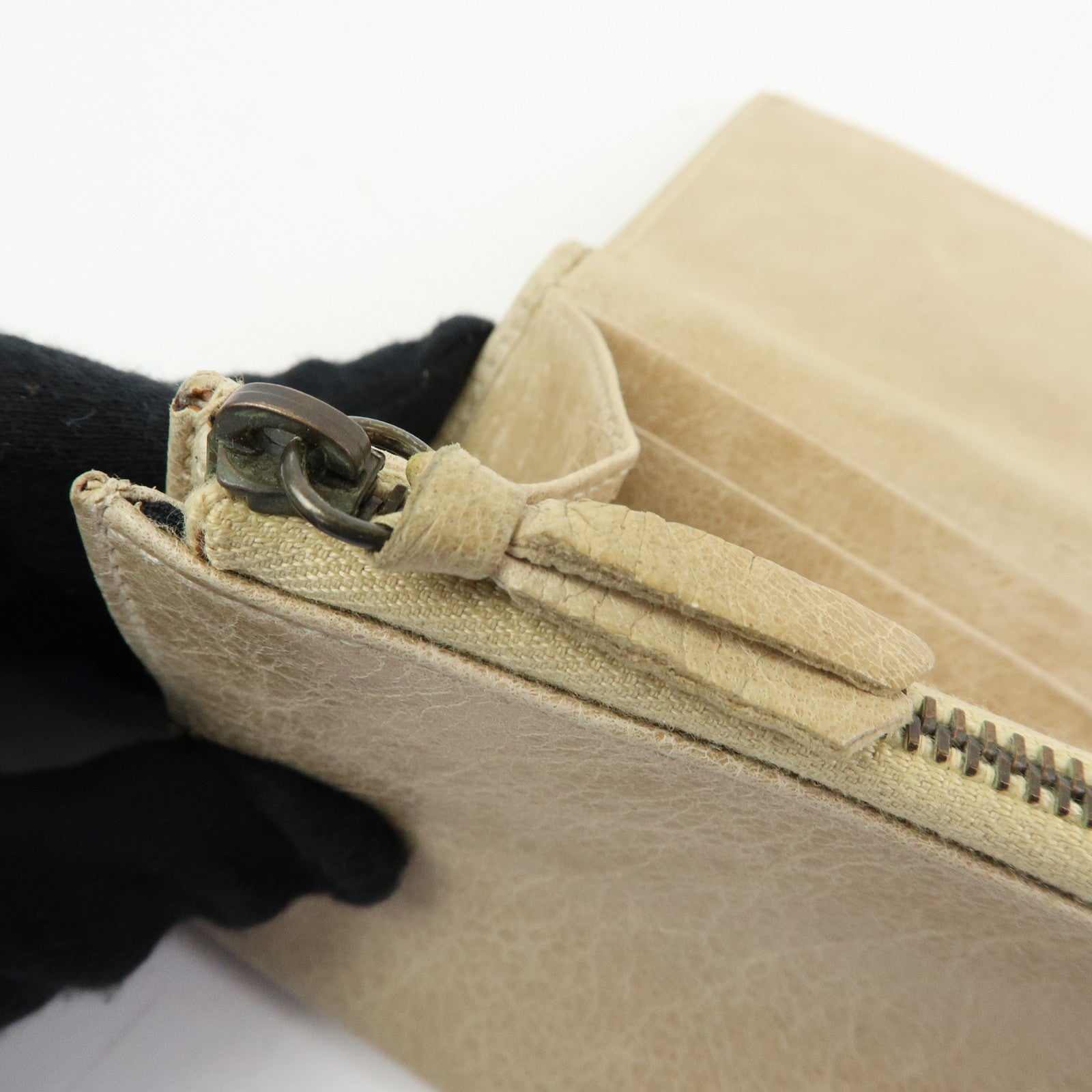 BALENCIAGA City Leather The Money Long Wallet Beige 163471