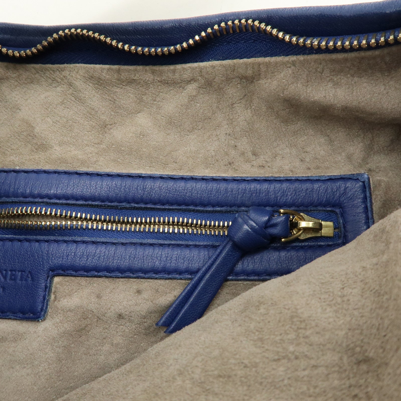 BOTTEGA VENETA Hobo Intrecciato Leather Shoulder Bag Blue 115654