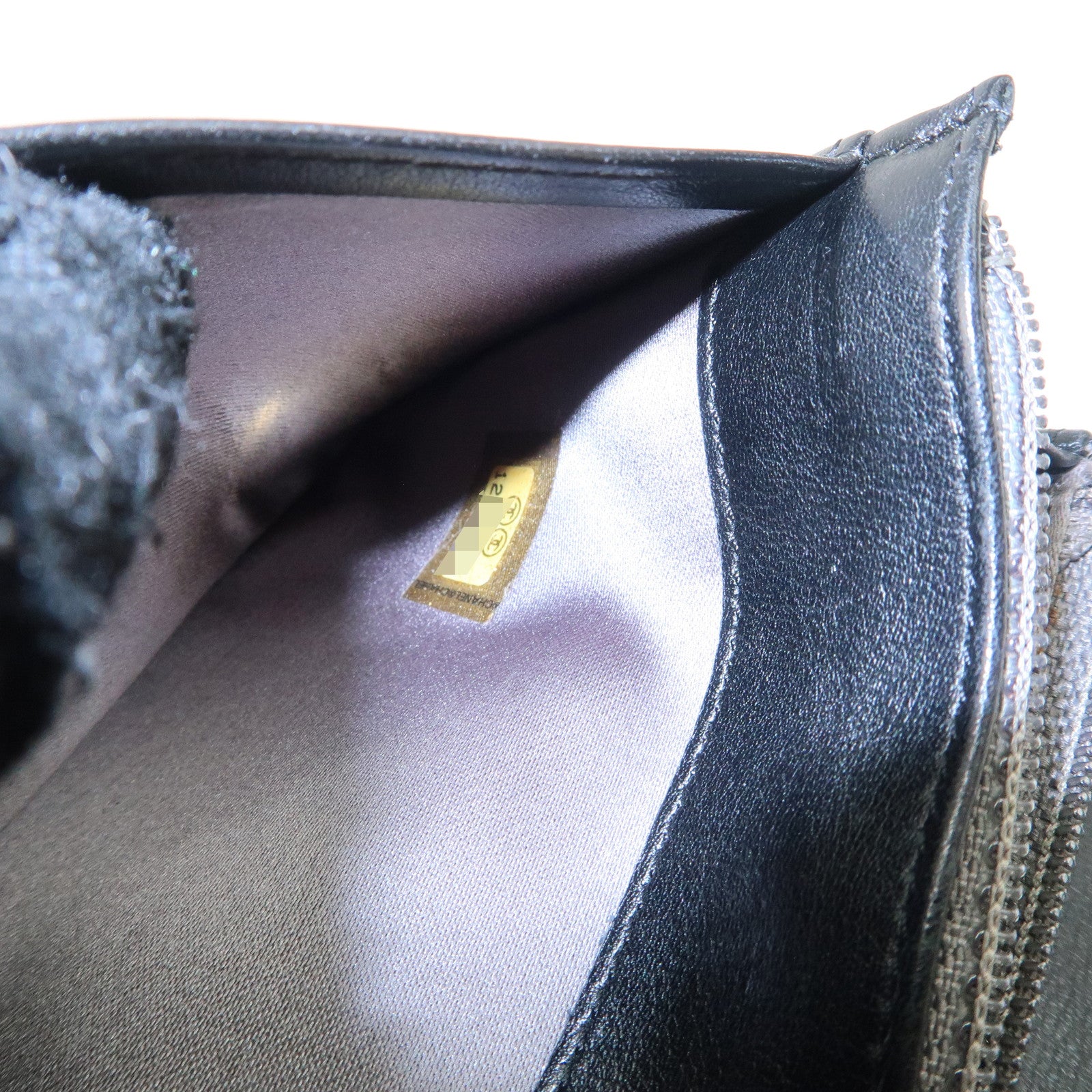 CHANEL Camelia Make Up Palette Patent Leather Long Wallet A46074 Used