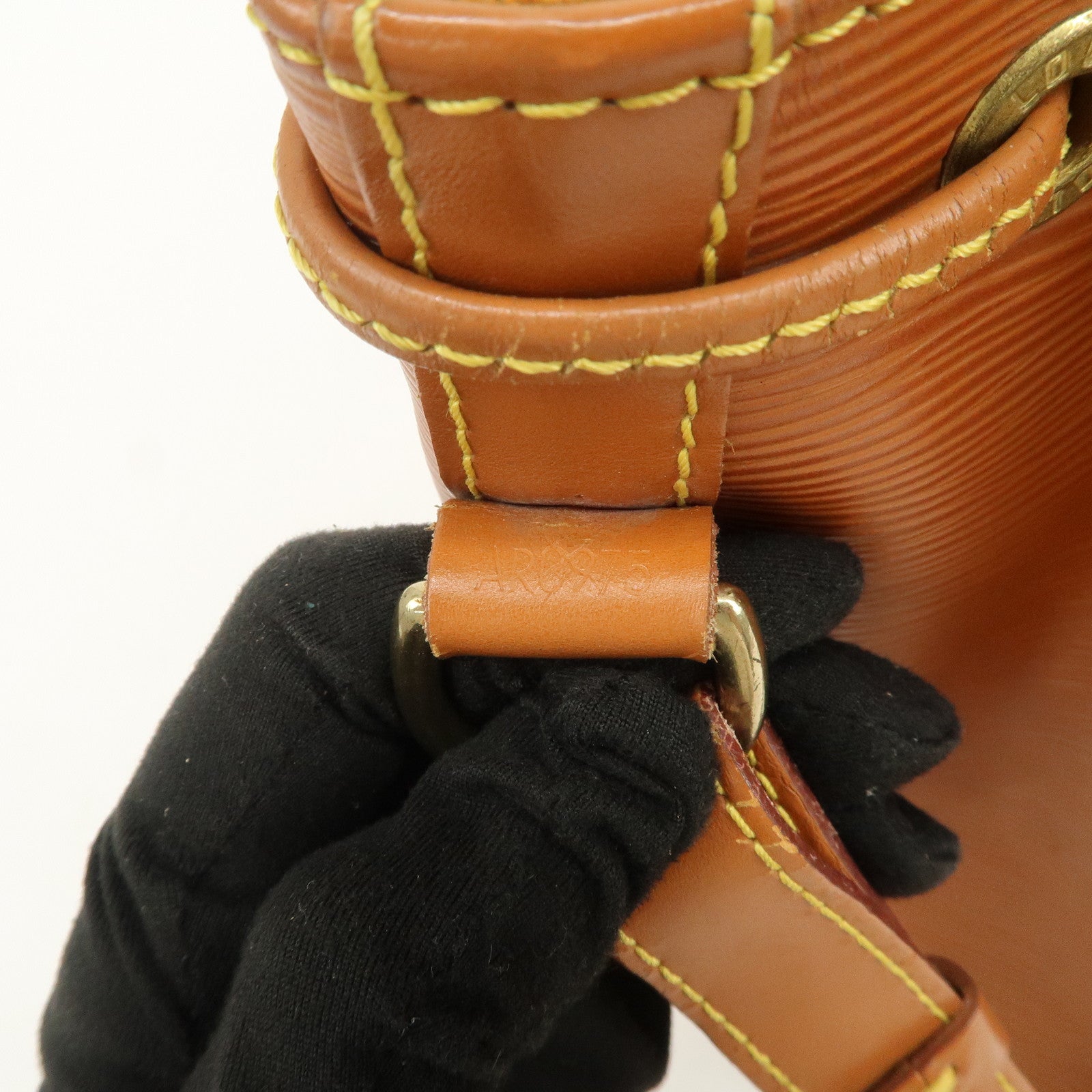 Louis Vuitton Epi Leather Petit Noe Shoulder Bag Zipang Gold M44108