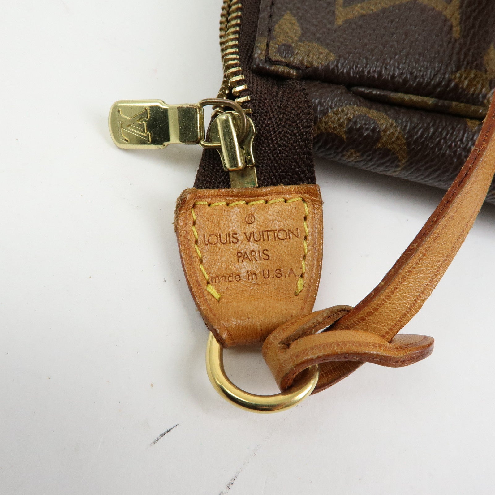 Louis Vuitton Monogram Pochette Accessoires Pouch Hand Bag M51980