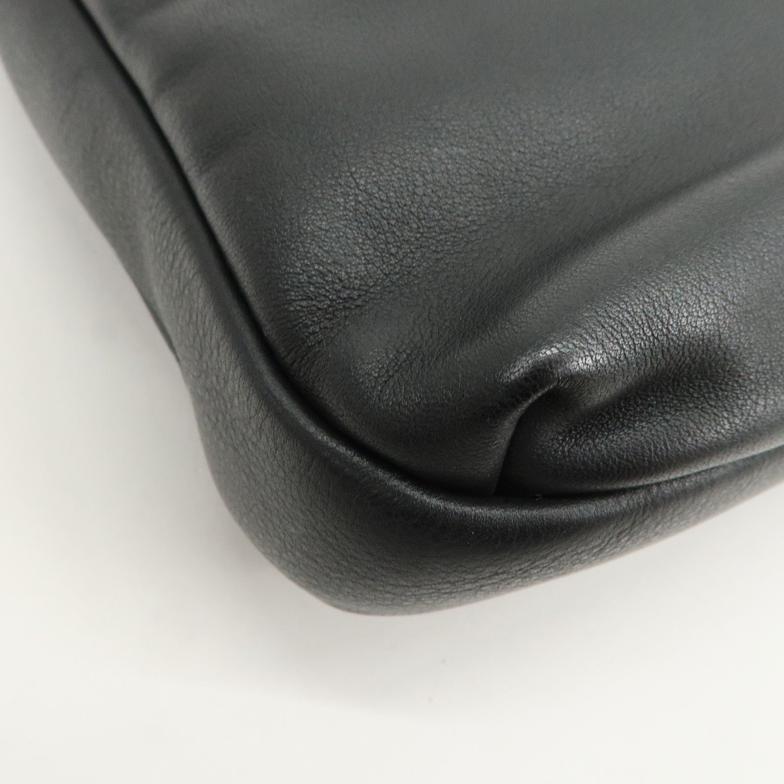 Ferragamo Gancini Leather Shoulder Bag Crossbody Bag Black