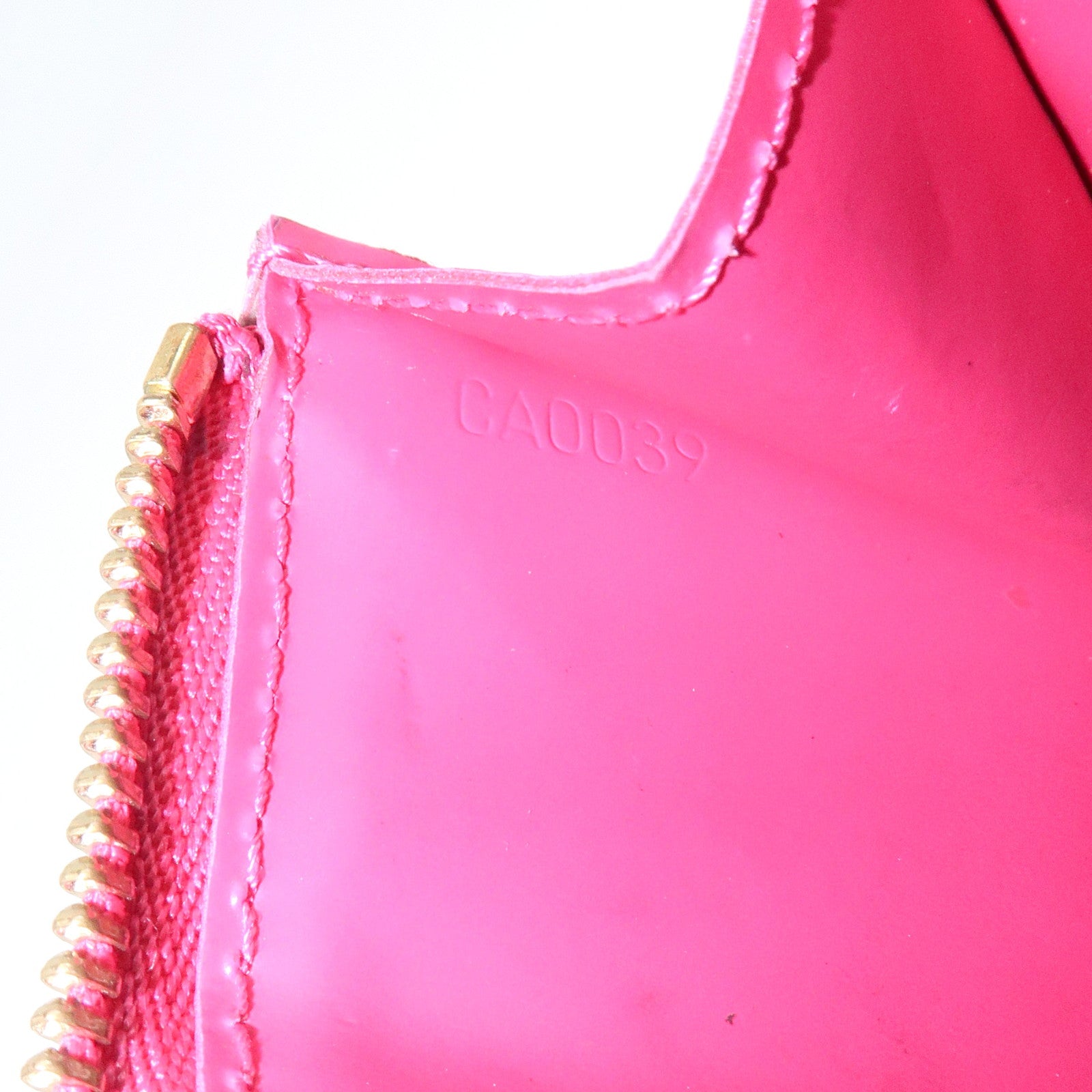 Louis Vuitton Monogram Vernis Leather Pochette Cles NM Pink M93637