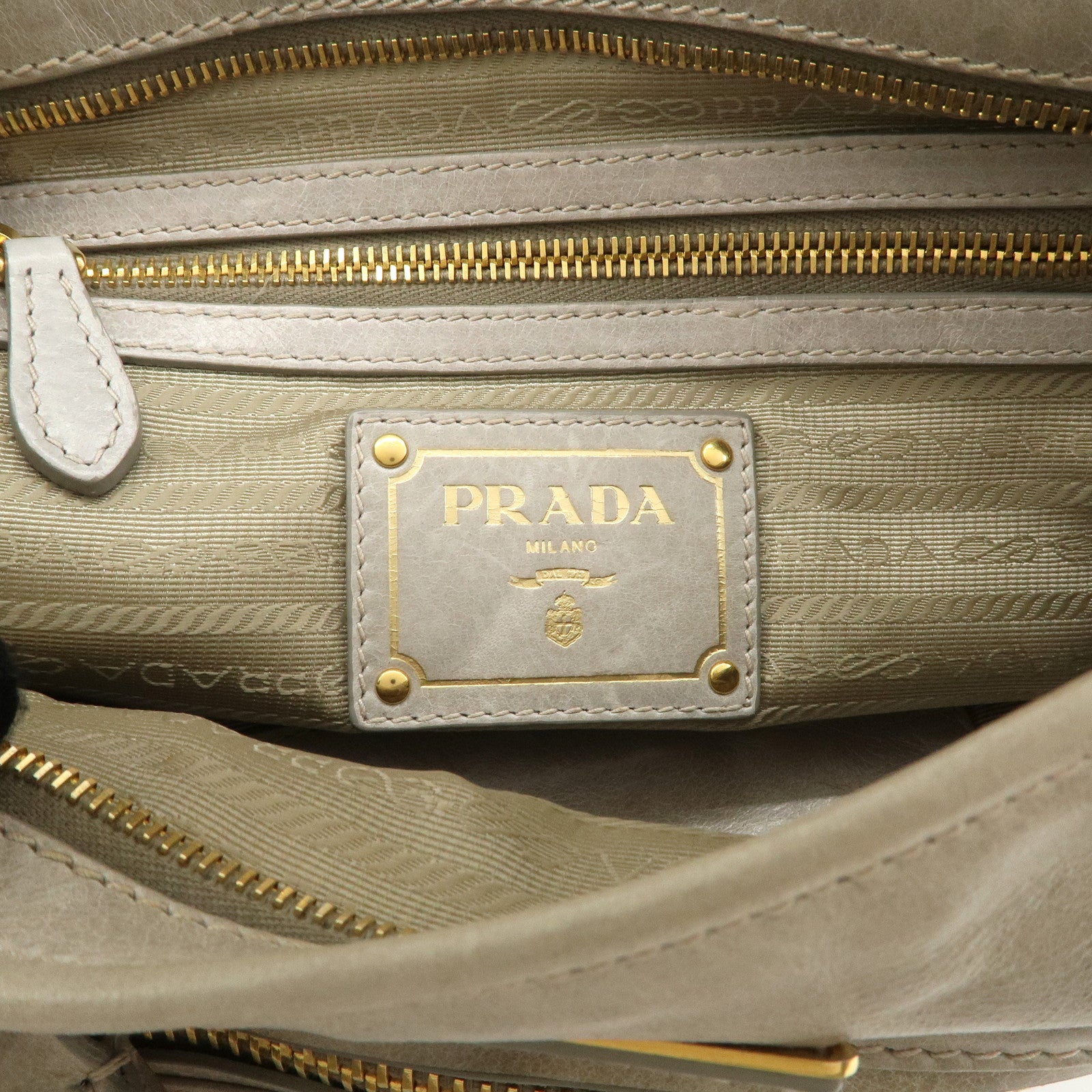 PRADA Triangle Logo VITELLOSHINE Leather 2Way Bag Hand Bag Gray BN1921 Used