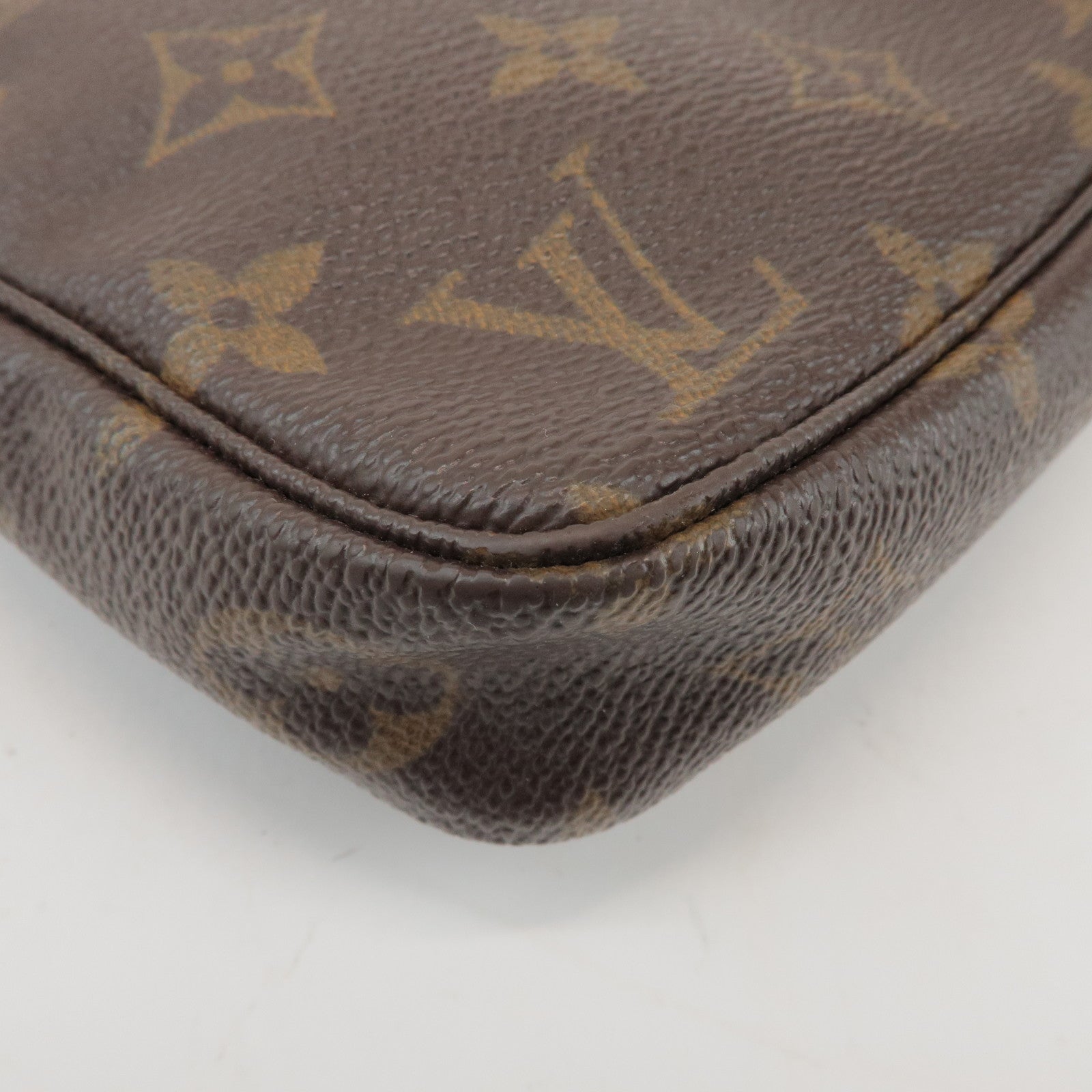 Louis Vuitton Monogram Pochette Accessoires Pouch Hand Bag M51980