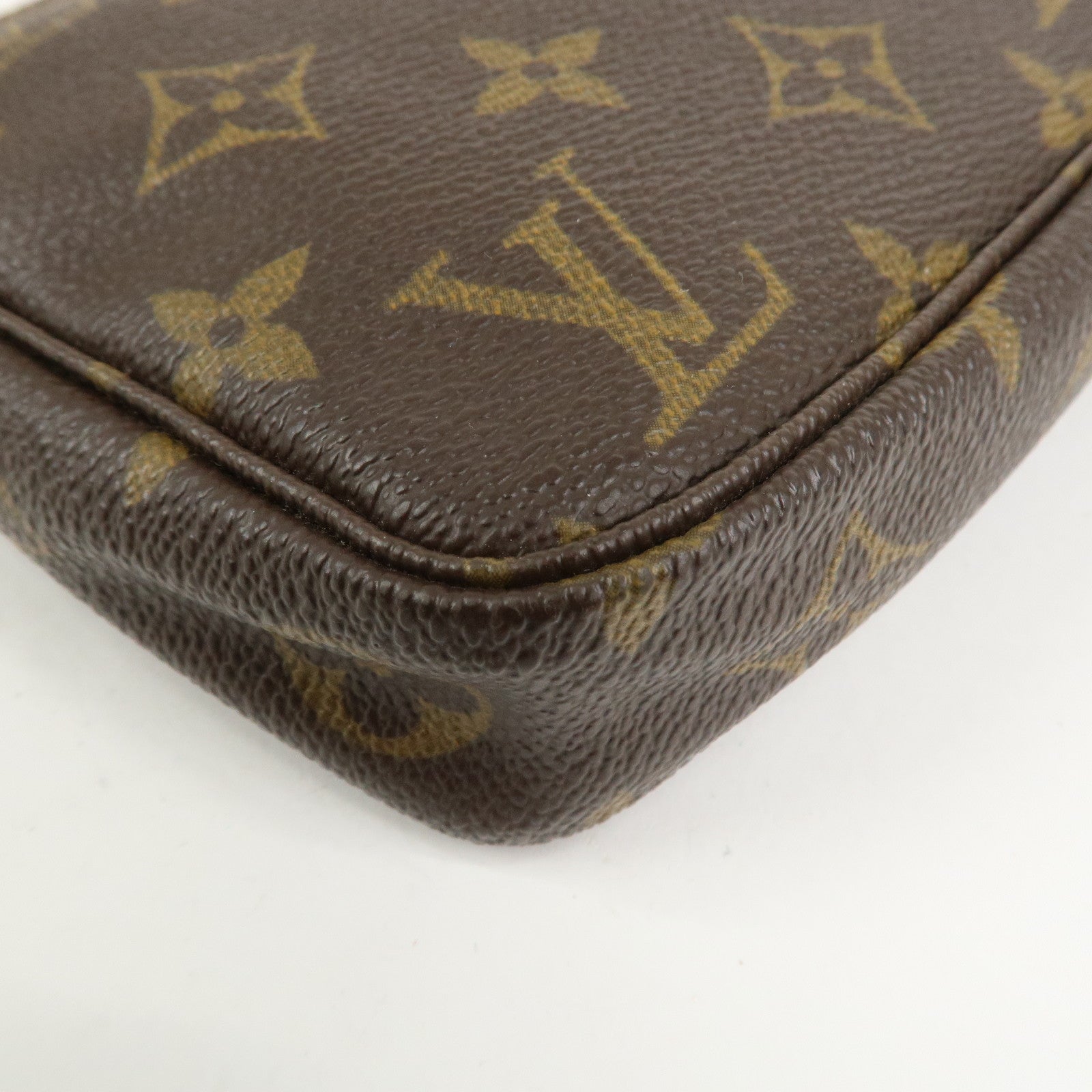 Louis Vuitton Monogram Pochette Accessoires Pouch Hand Bag M51980