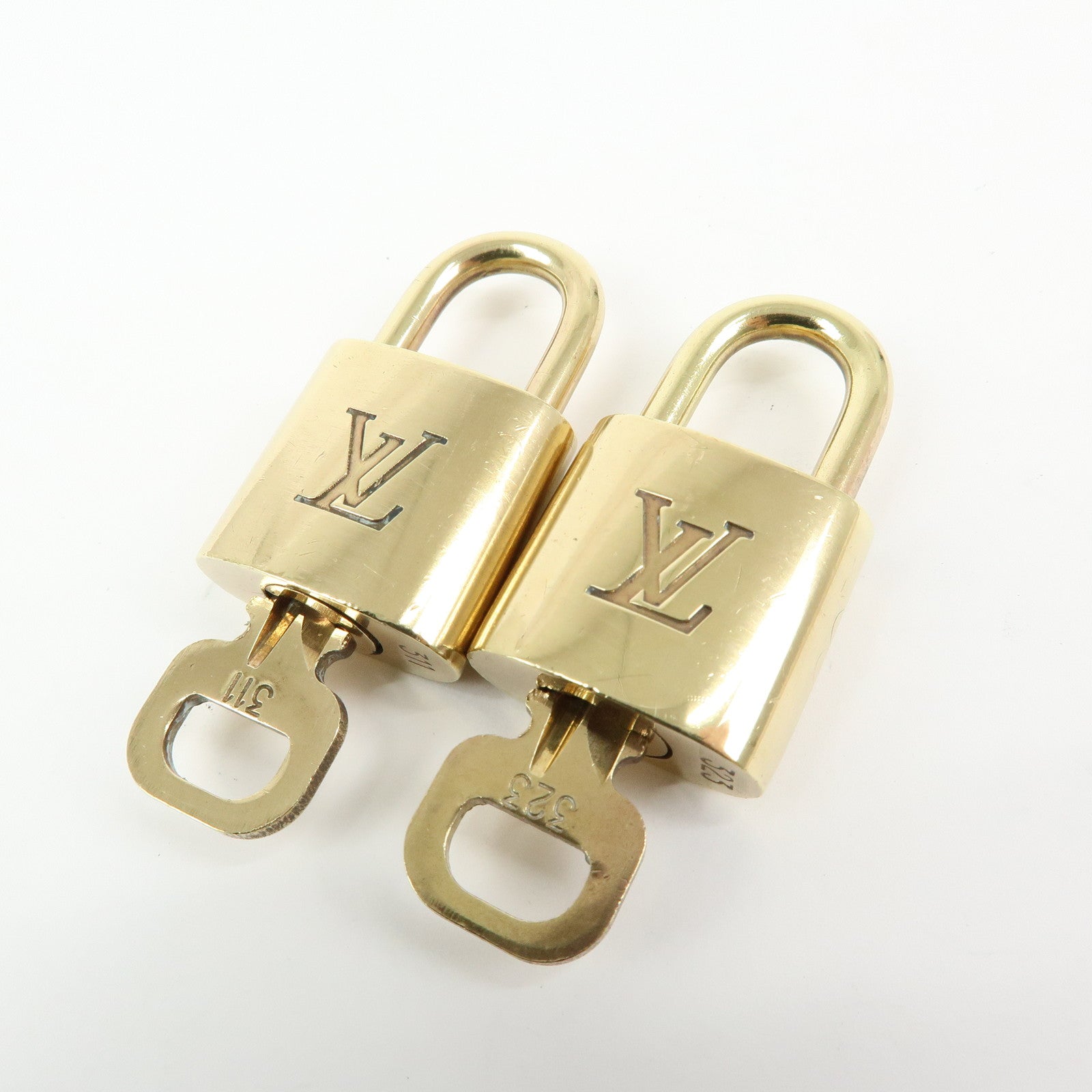Louis Vuitton Set of 10 Lock & Key Cadena Key Lock Used