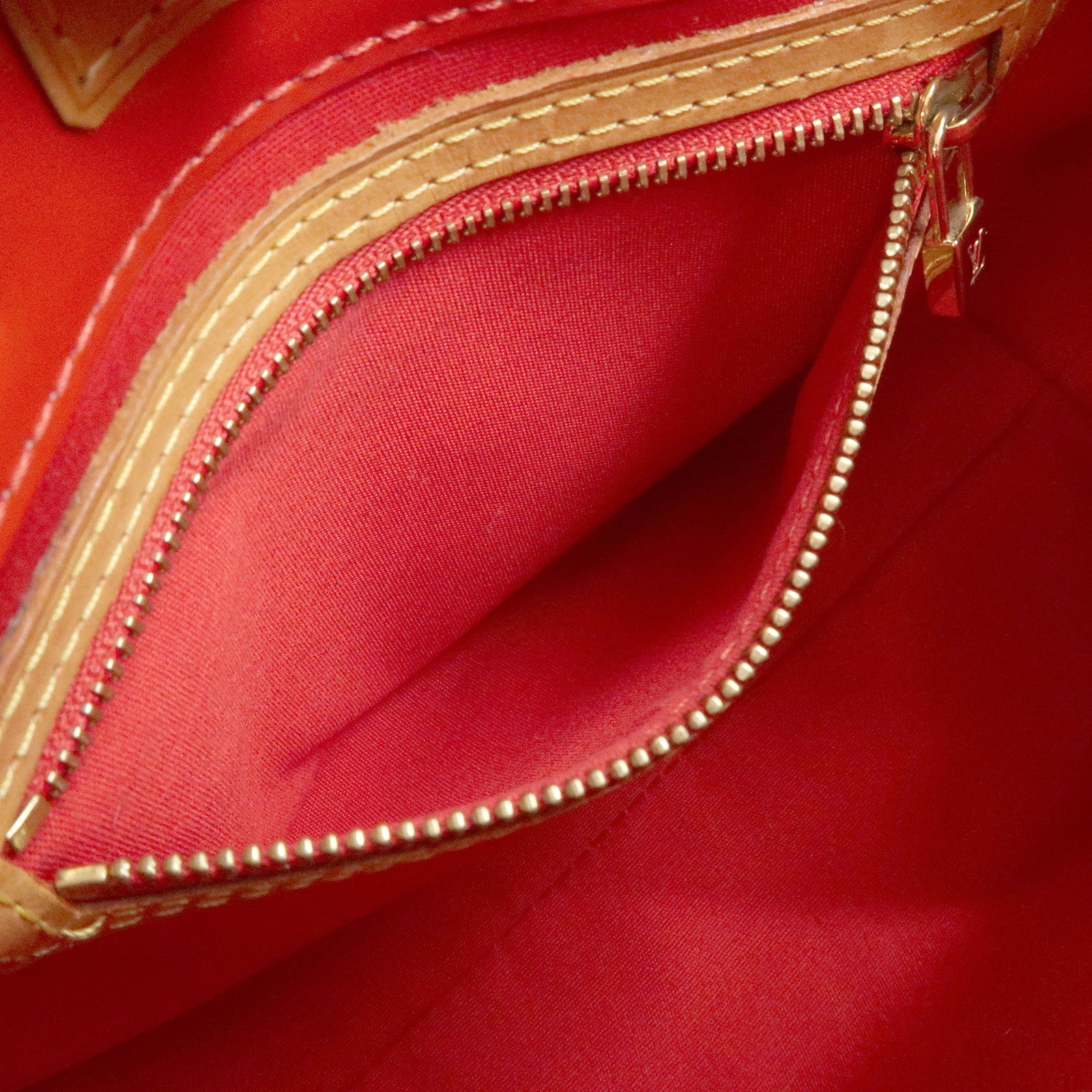 Louis Vuitton Monogram Vernis Lead PM Hand Bag Rouge M91088