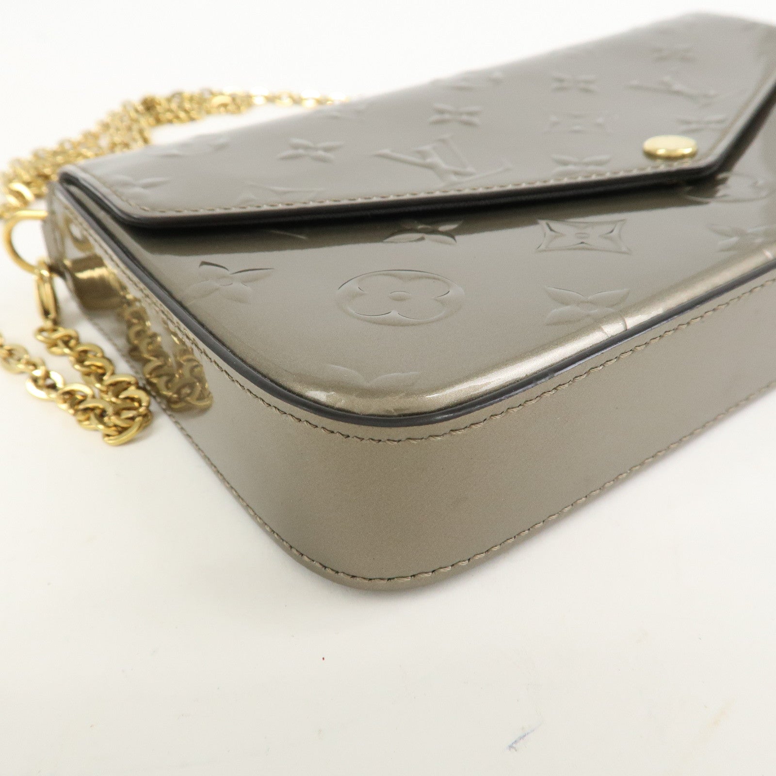 Louis Vuitton Monogram Vernis Leather Pochette Felicie M68648