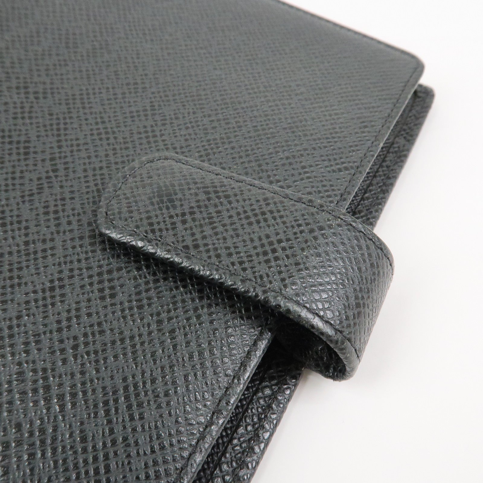 Louis Vuitton Taiga Leather Agenda MM Planner Cover Ardoise R20222