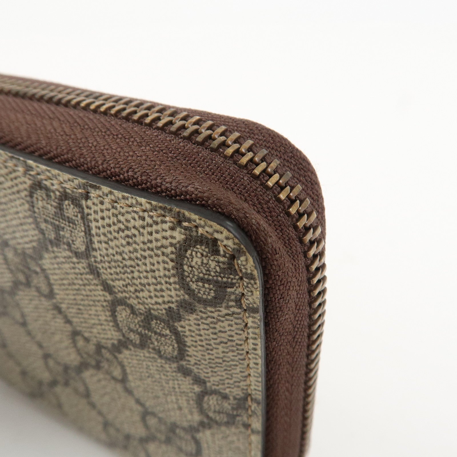 GUCCI Neo Vintage GG Supreme Round Zippy Long Wallet Beige 473953