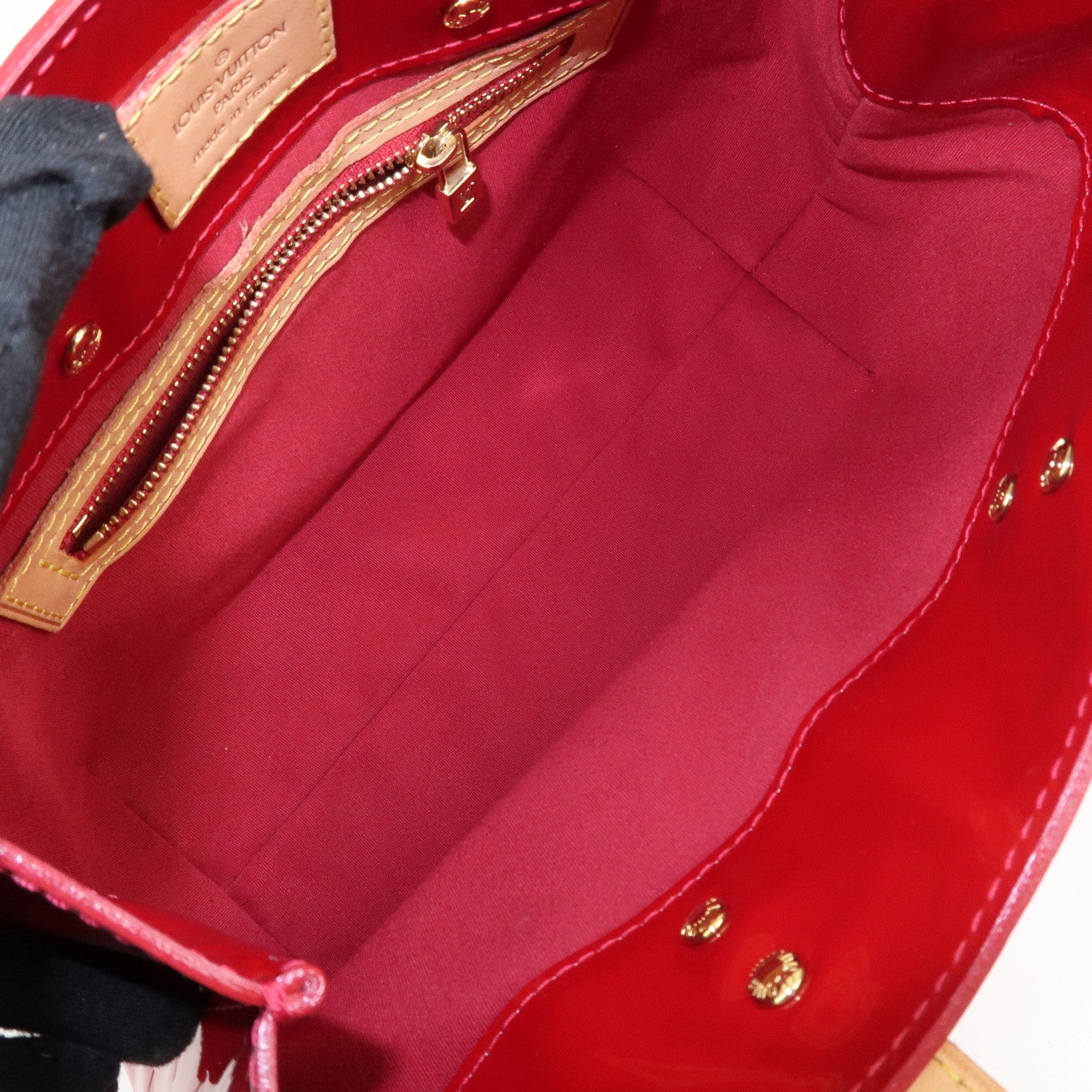 Louis Vuitton Monogram Vernis Leather Lead PM Pomme d'Amour M91990