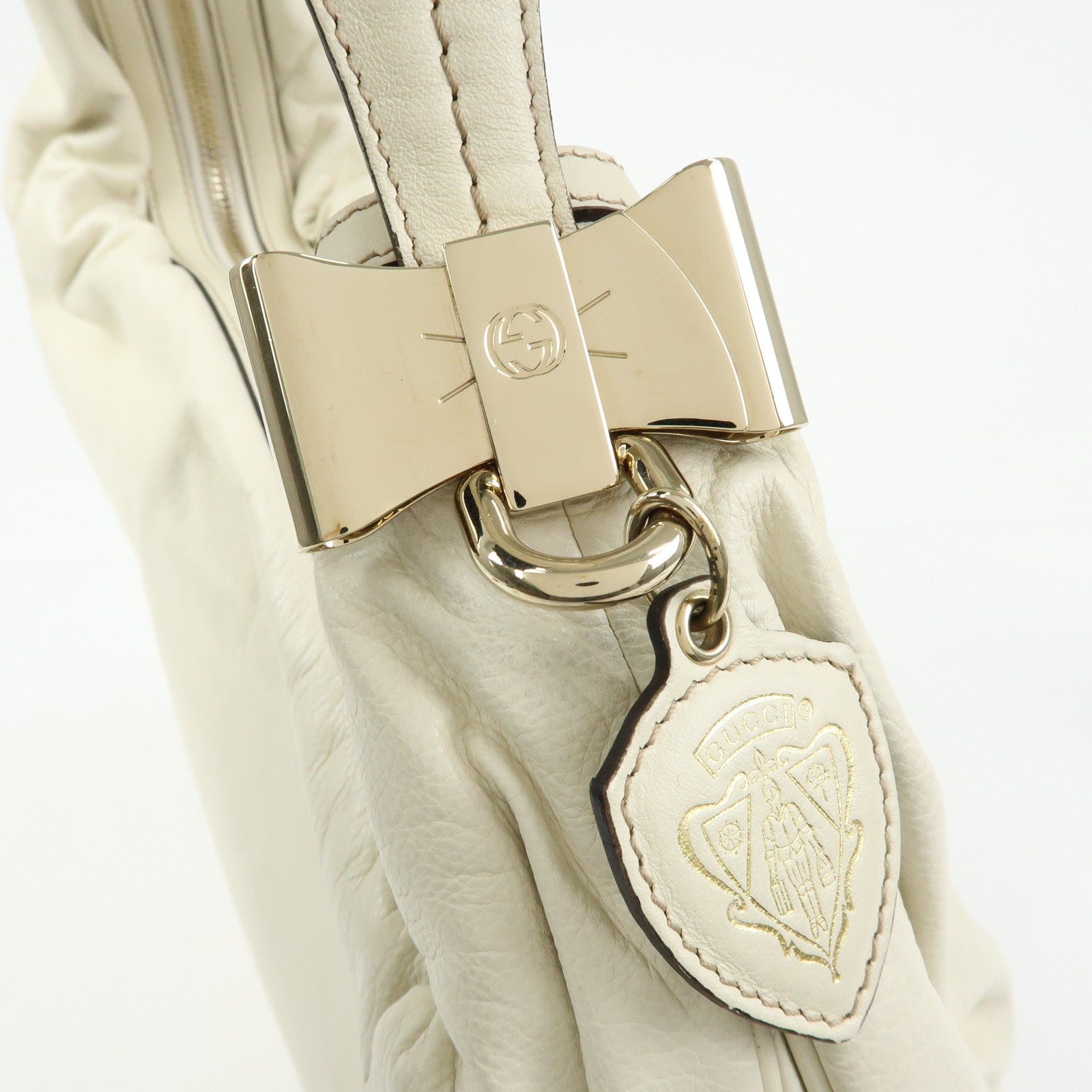 GUCCI Interlocking G Crest Leather Shoulder Bag Ivory 181492