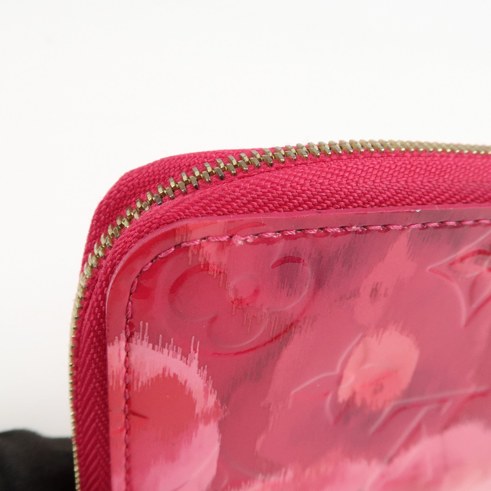Louis Vuitton Monogram Vernis Flower Ikat Zippy Wallet Rose M90030