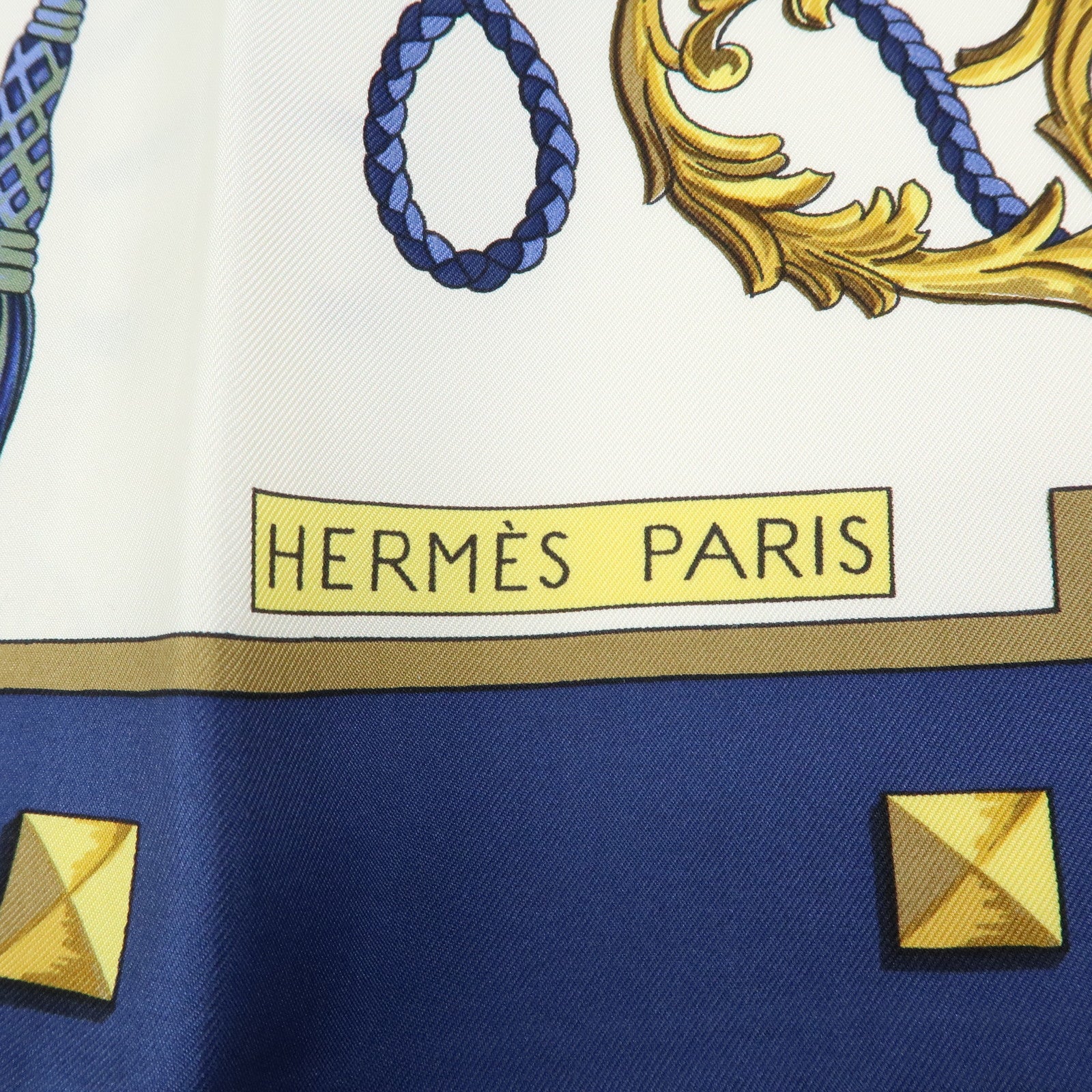 HERMES Carre 90 Silk 100% Scarf LES CLES THE KEYS RARE White Navy