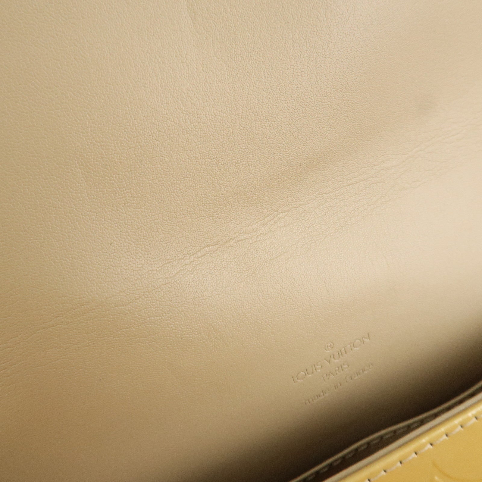 Louis Vuitton Vernis Thompson Street Shoulder Bag Beige M91008