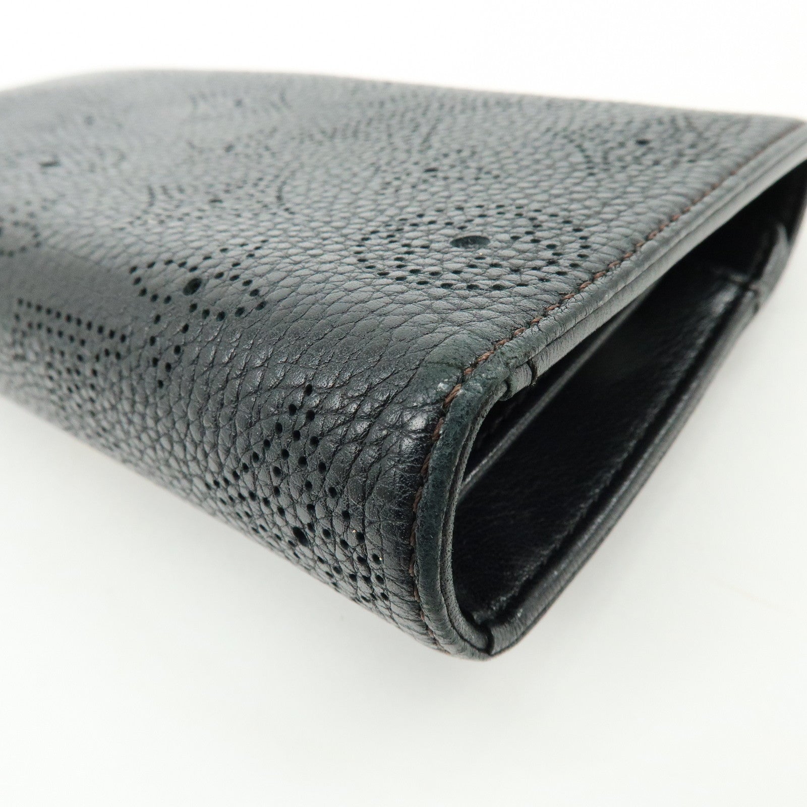 Louis Vuitton Monogram Mahina Portefeuille Amelia Wallet M95549