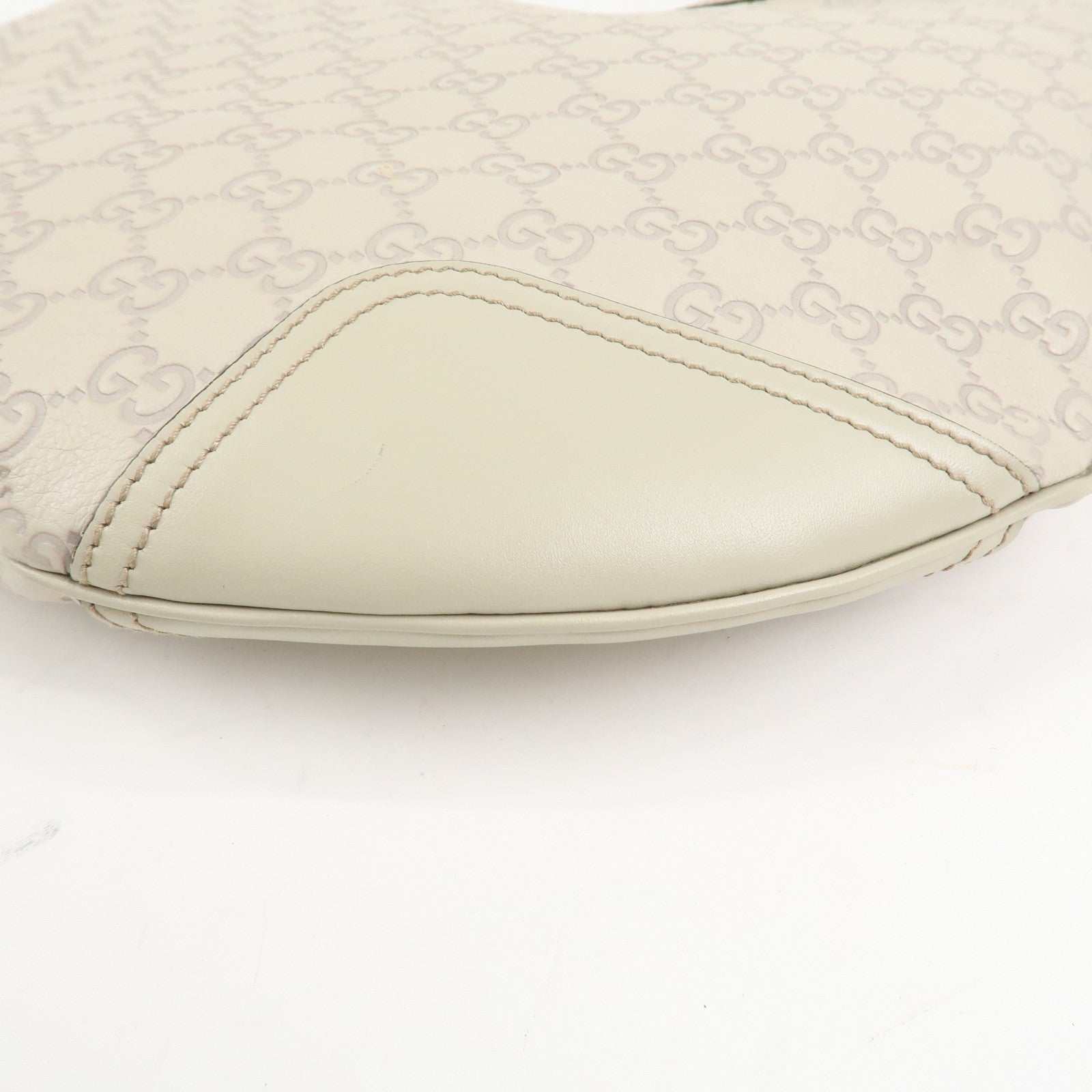 GUCCI Sherry Guccissima Leather Shoulder Bag Ivory 293596
