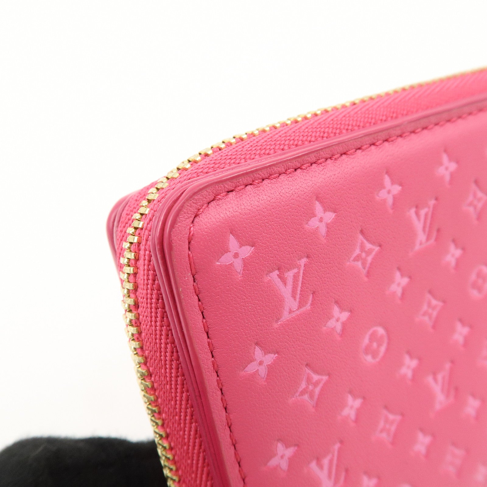 Louis Vuitton Nano Monogram Portefeuille Lou Wallet Pink M82357 Used
