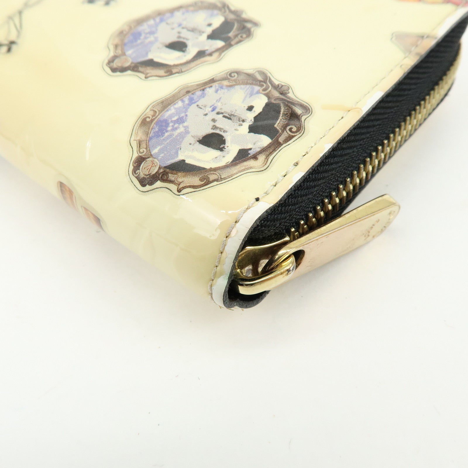 Louis Vuitton Monogram Vernis Zippy Wallet Sticker Print M50370