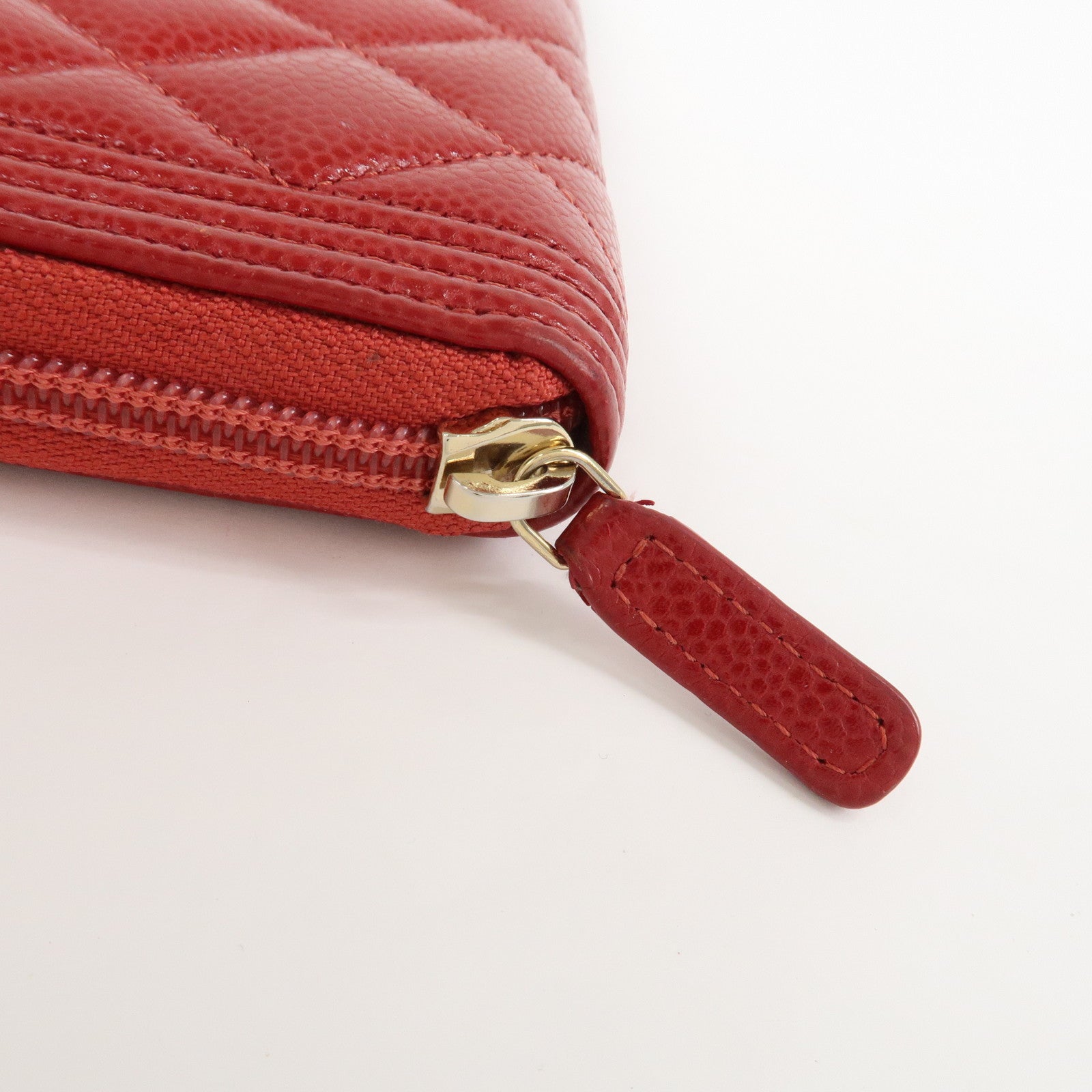 CHANEL BOY CHANEL Caviarskin Round Zippy Wallet Red Gold A68912