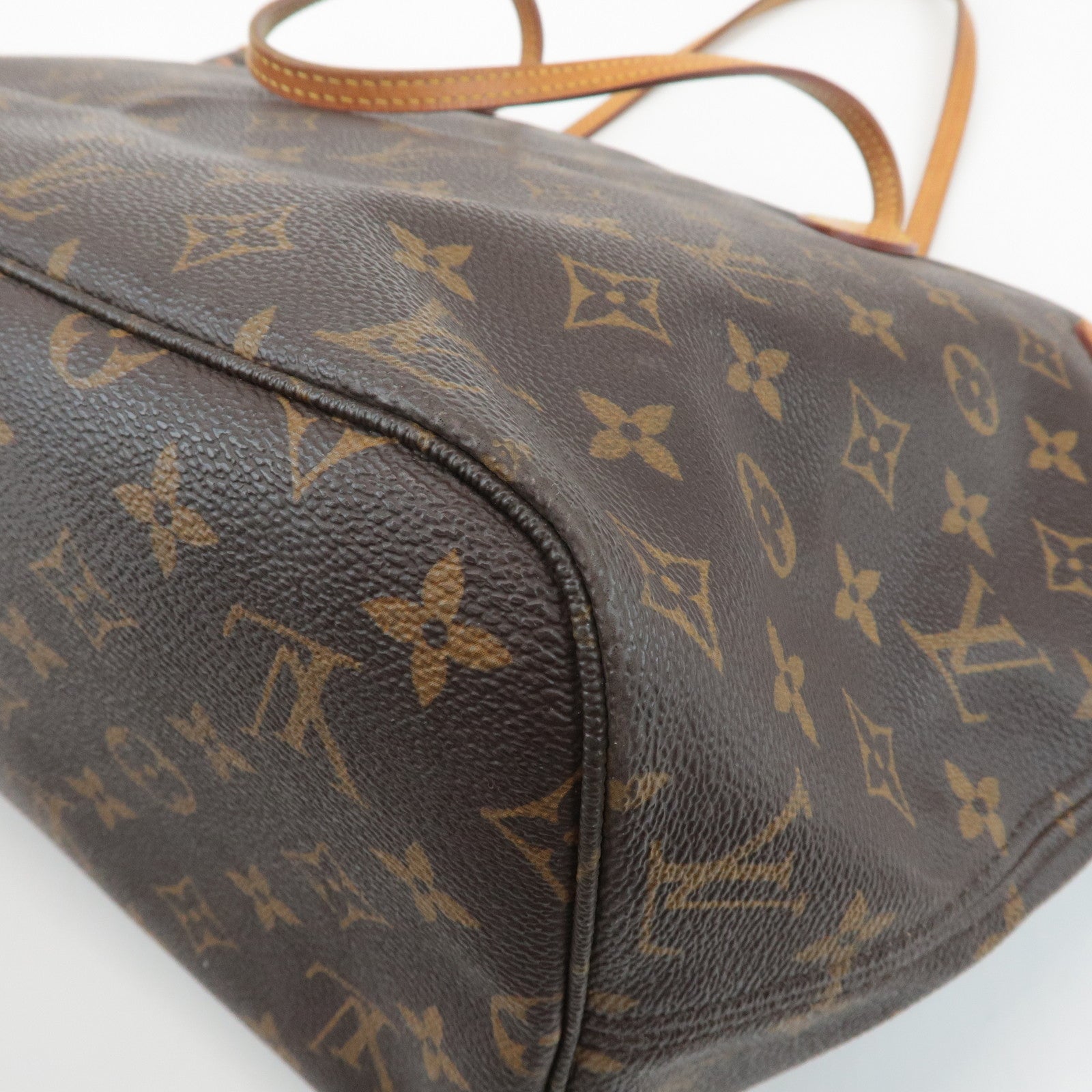 Louis Vuitton Monogram Neverfull MM Tote Bag Brown M40156