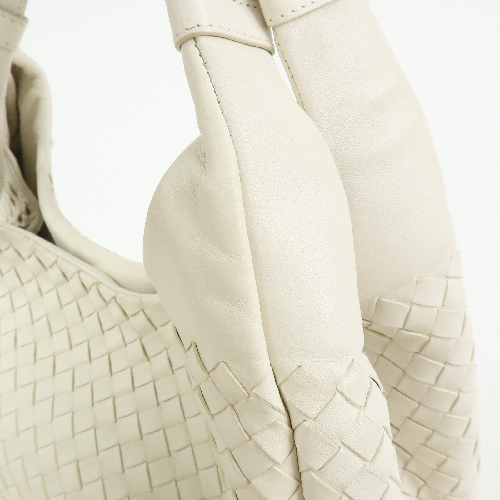 BOTTEGA VENETA Intrecciato Campana Leather Shoulder Bag 125787